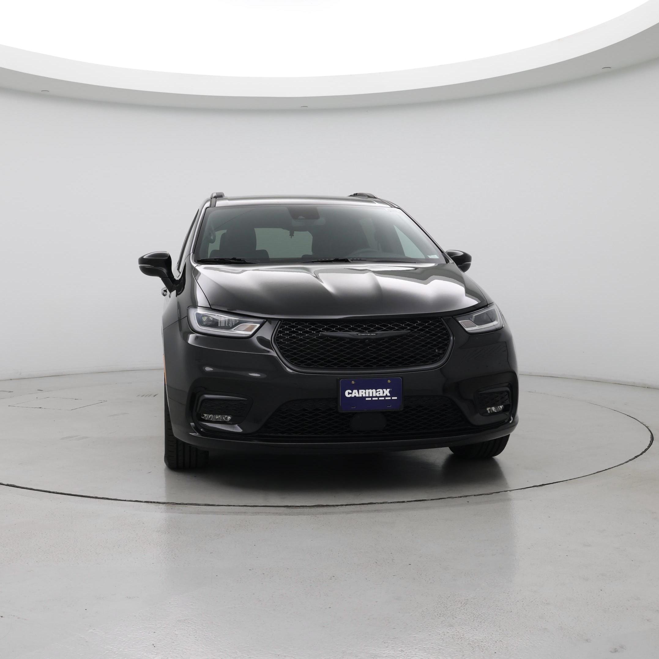 Thumbnail: 2023 Chrysler Pacifica - 5