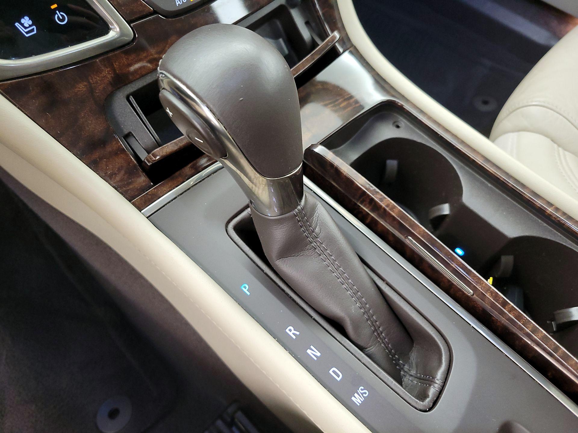 Thumbnail: 2015 Buick LaCrosse - 17