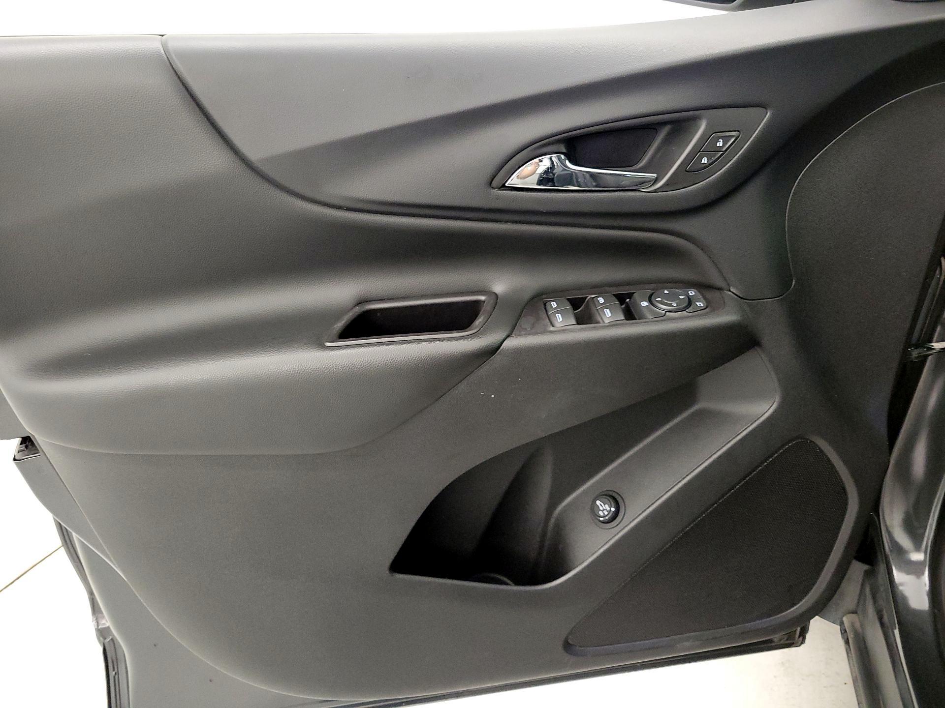 Thumbnail: 2018 Chevrolet Equinox - 12