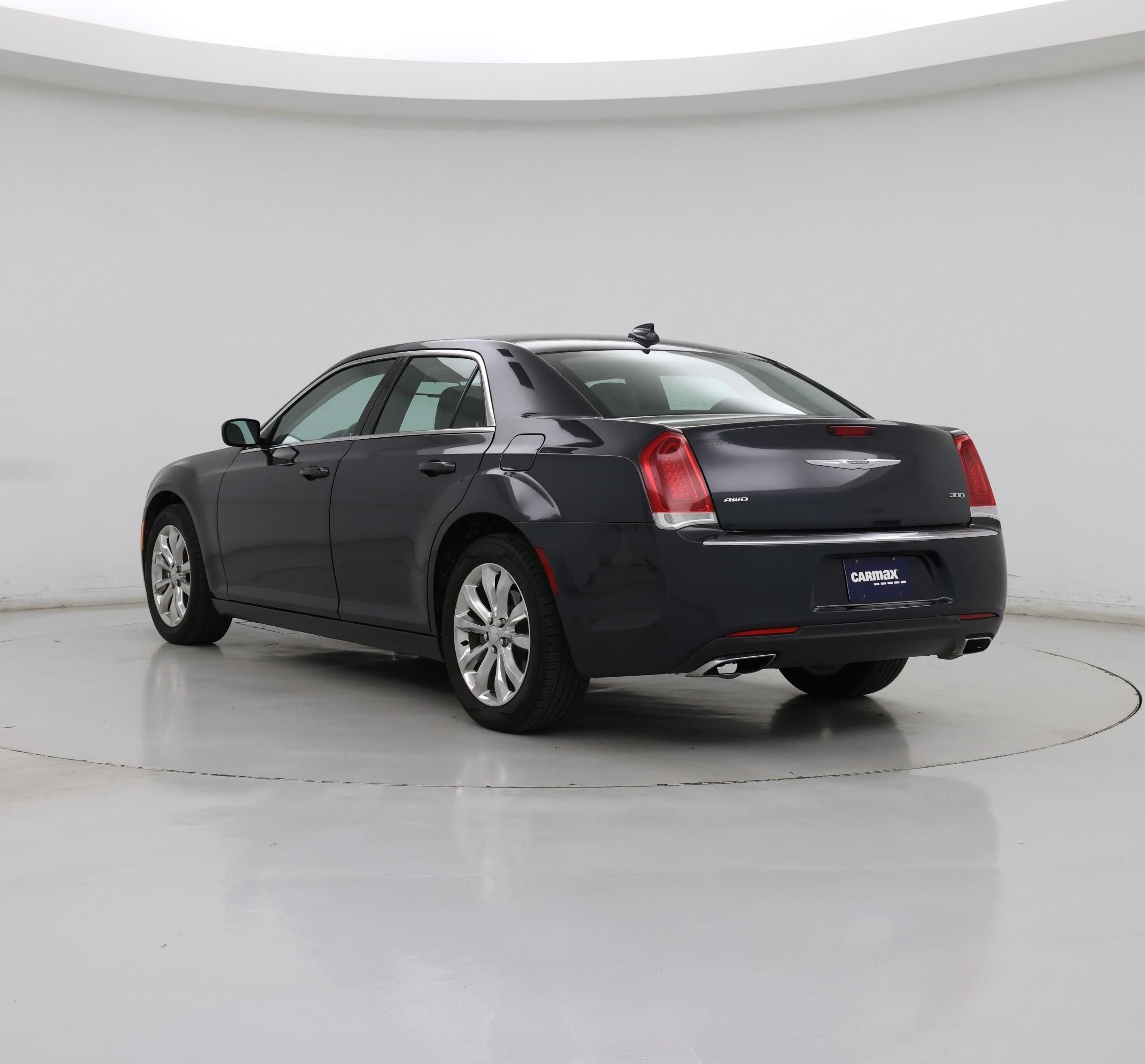 Thumbnail: 2016 Chrysler 300 - 2