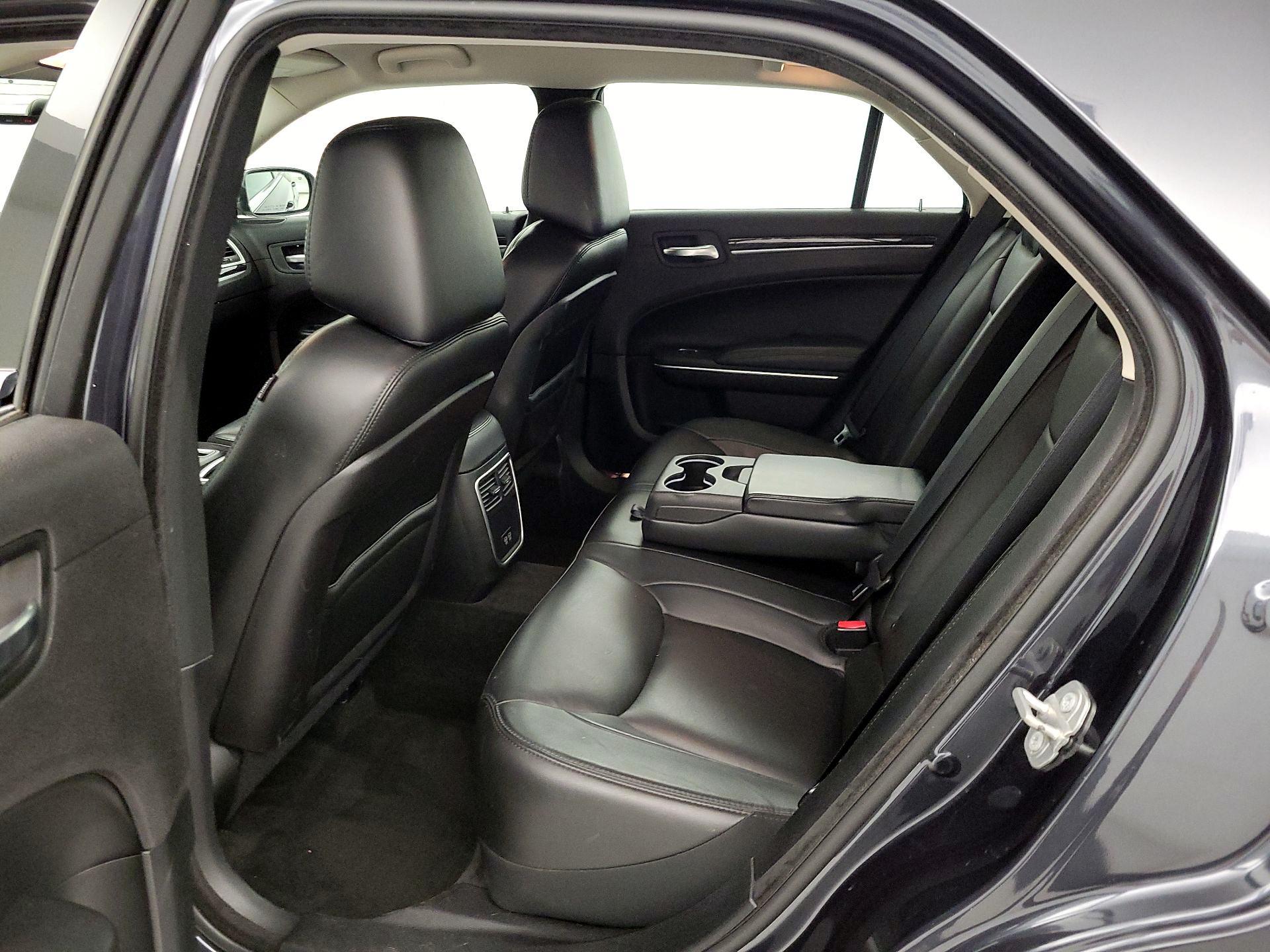 Thumbnail: 2016 Chrysler 300 - 20