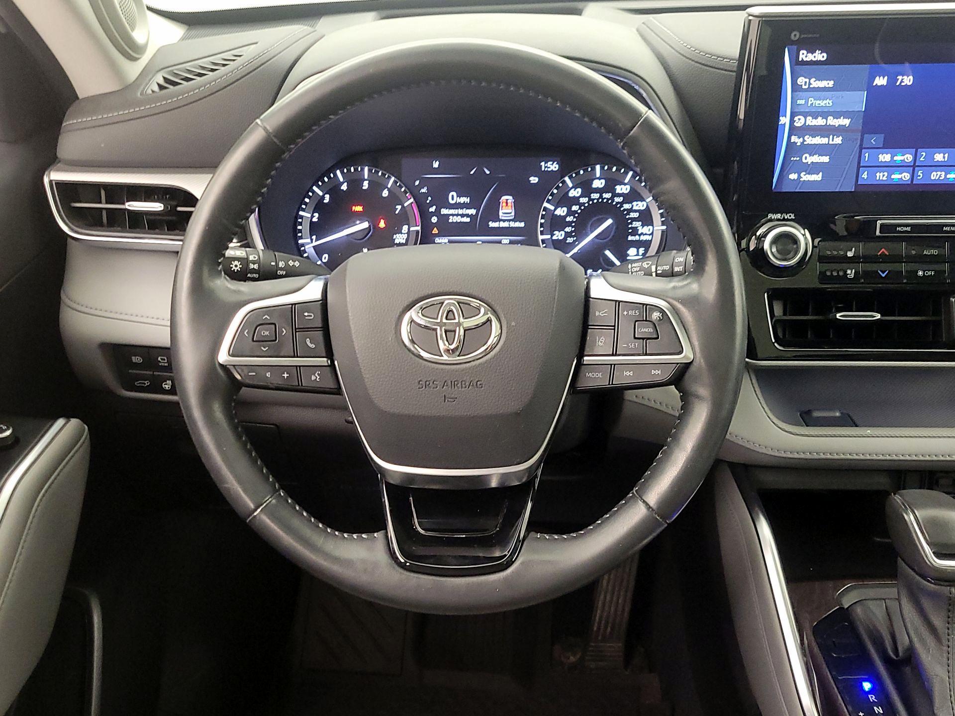 Thumbnail: 2021 Toyota Highlander - 10