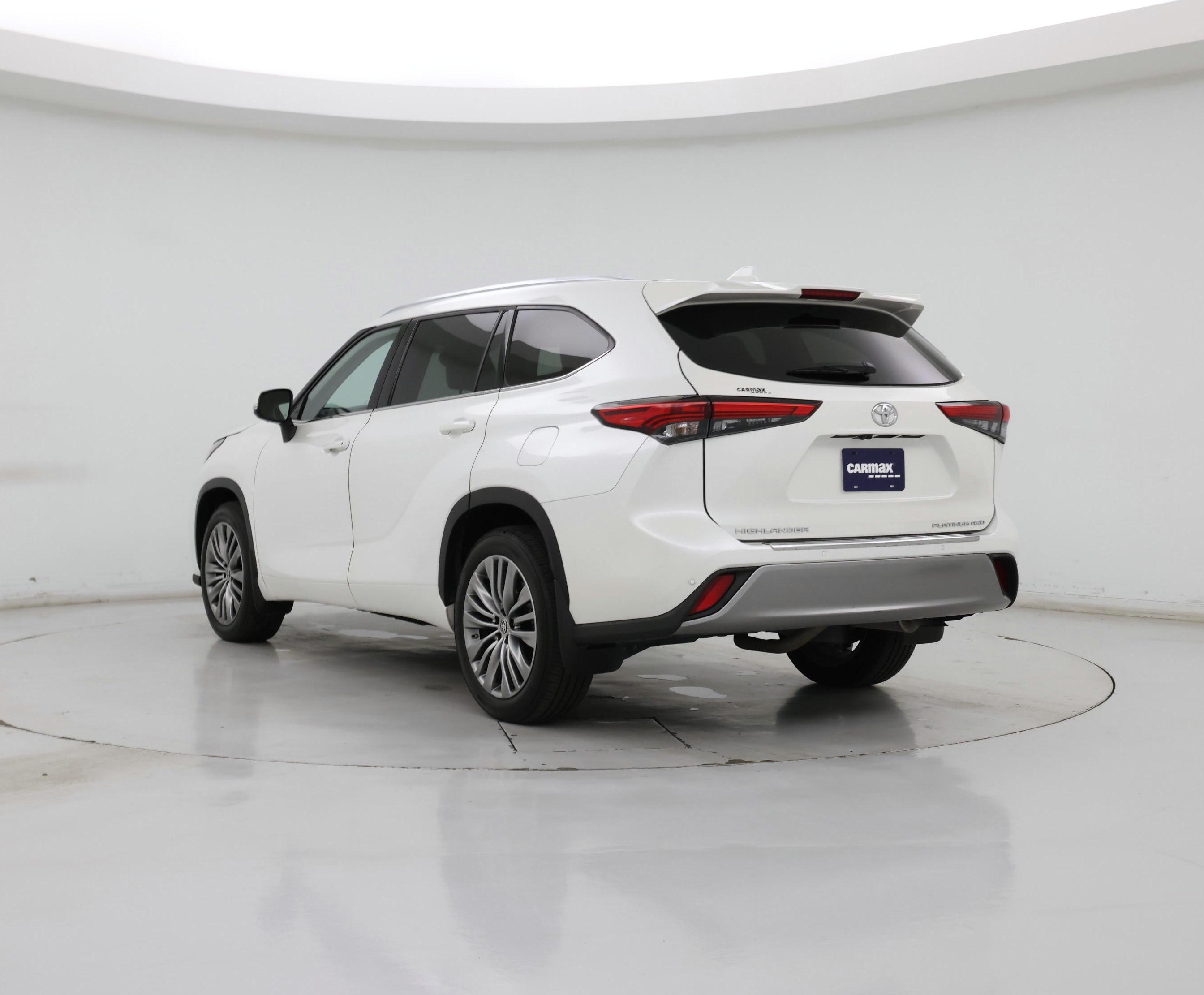 Thumbnail: 2021 Toyota Highlander - 2