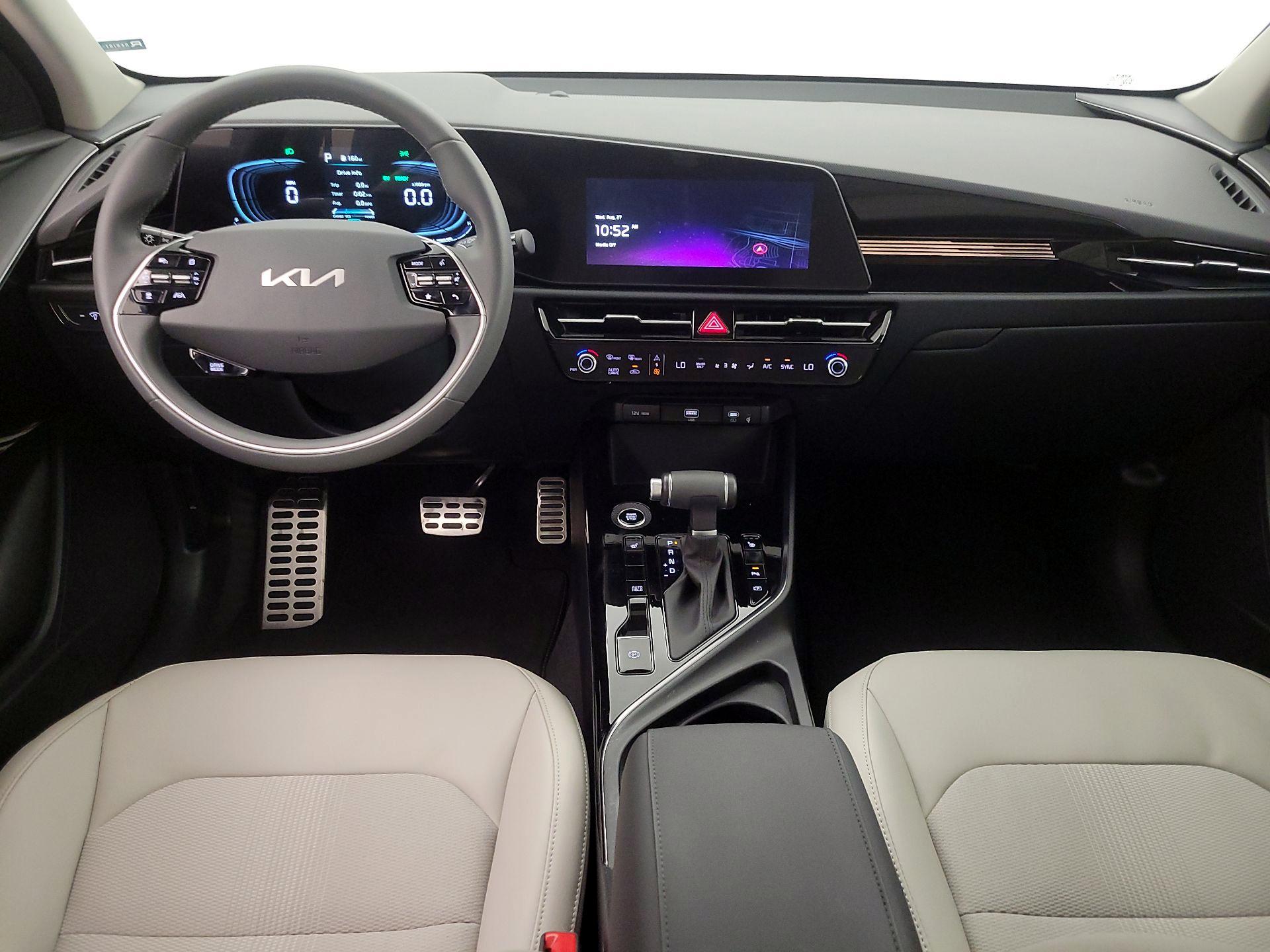 Thumbnail: 2024 Kia Niro - 9