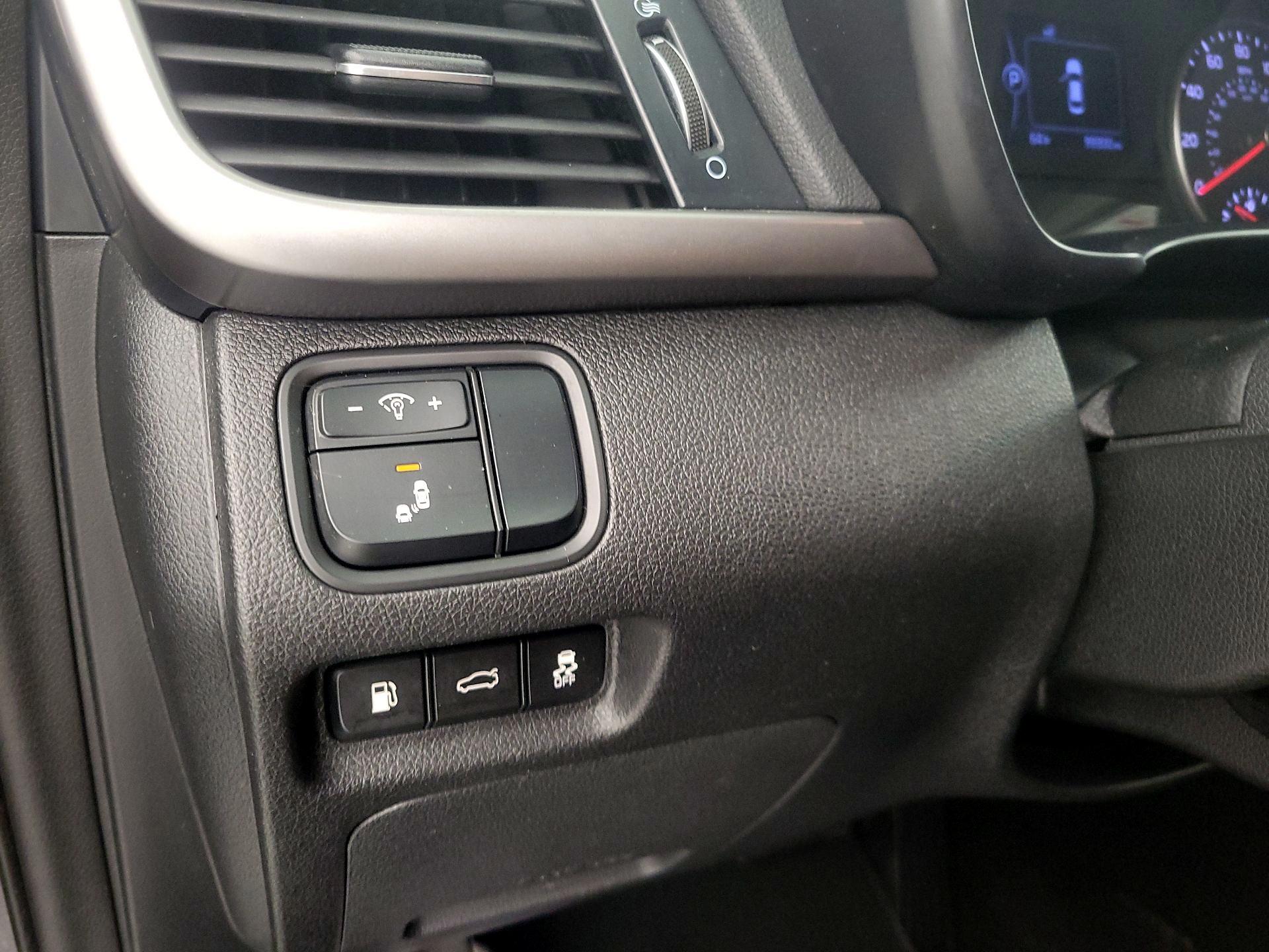 Thumbnail: 2018 Kia Optima - 13