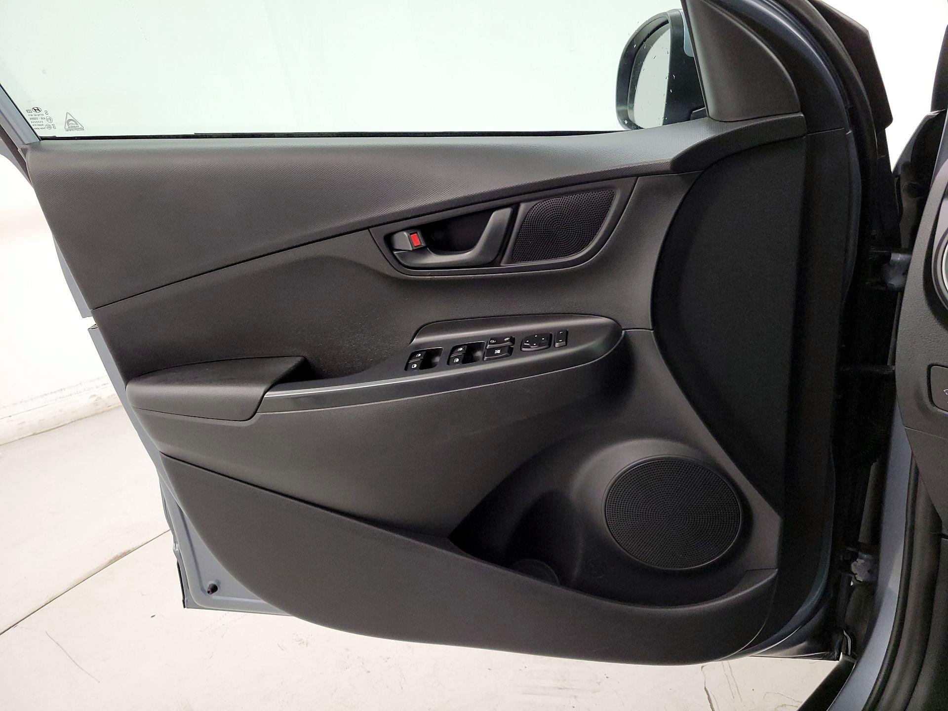 Thumbnail: 2021 Hyundai Kona - 12