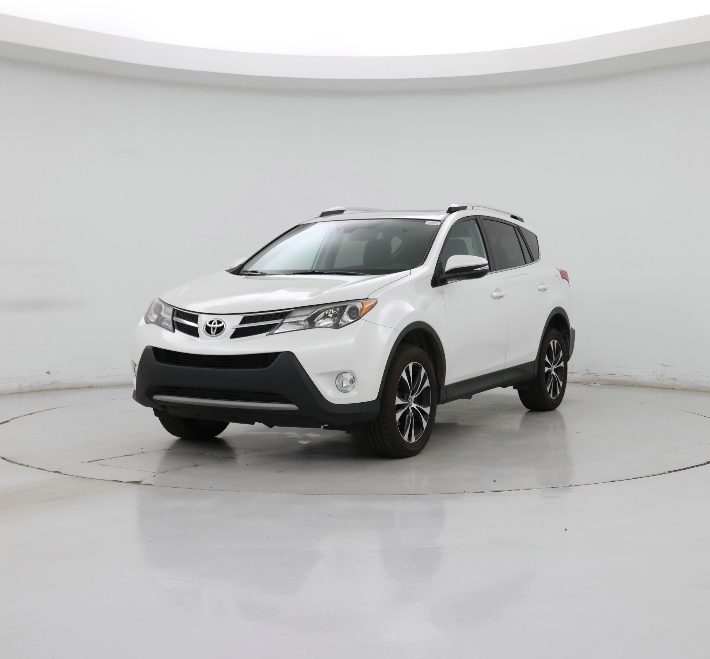 Thumbnail: 2015 Toyota RAV4 - 4