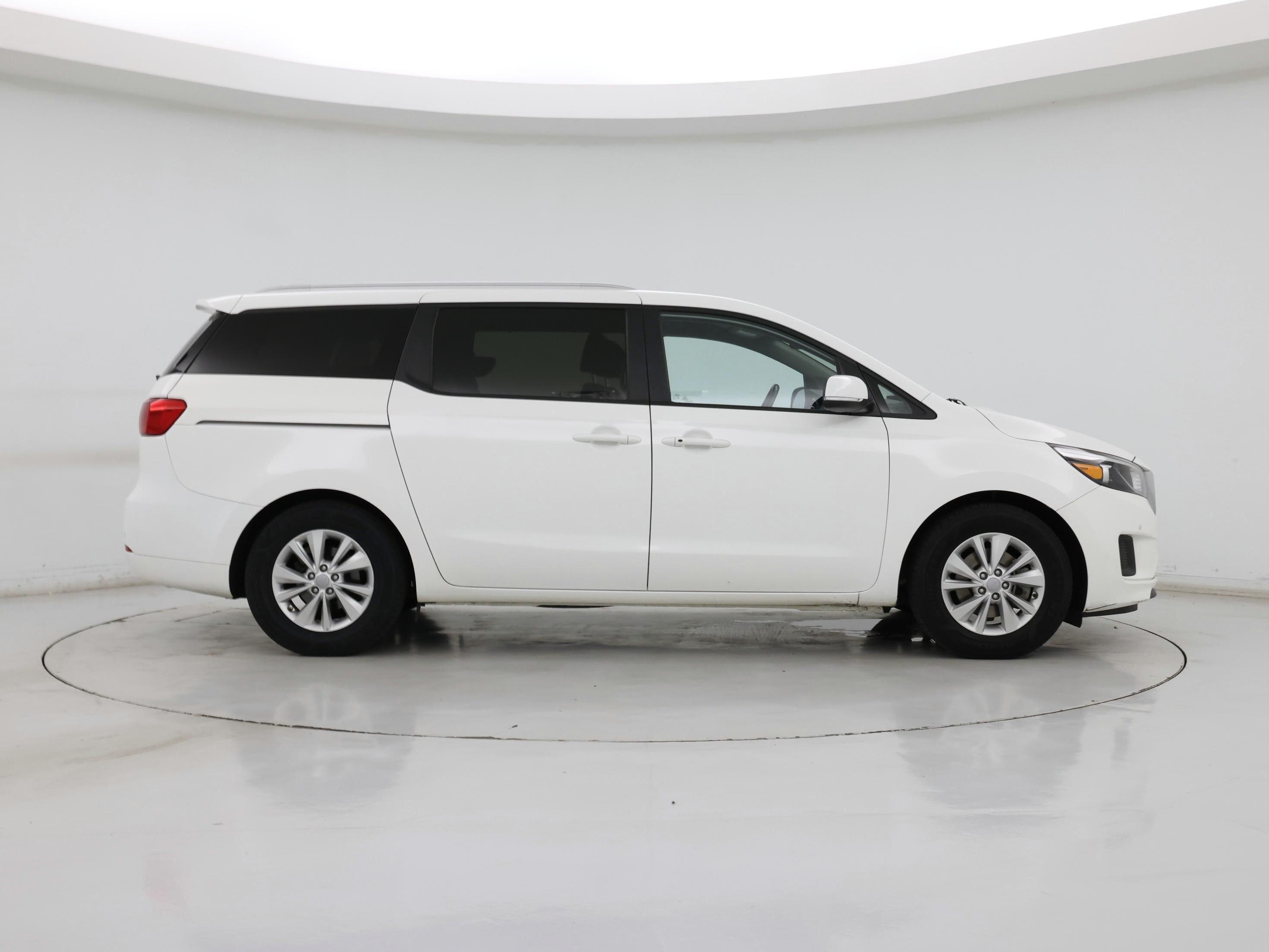 Thumbnail: 2017 Kia Sedona - 7