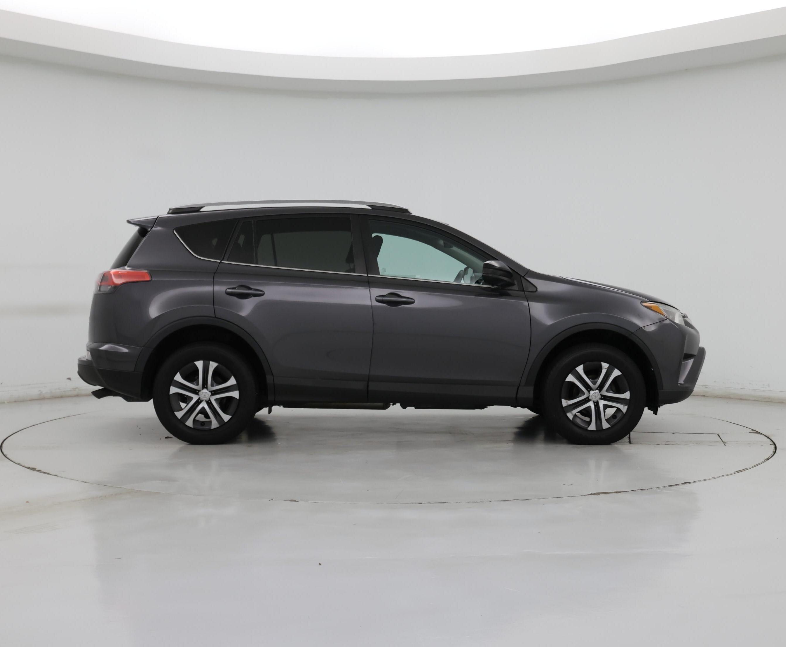 Thumbnail: 2017 Toyota RAV4 - 7