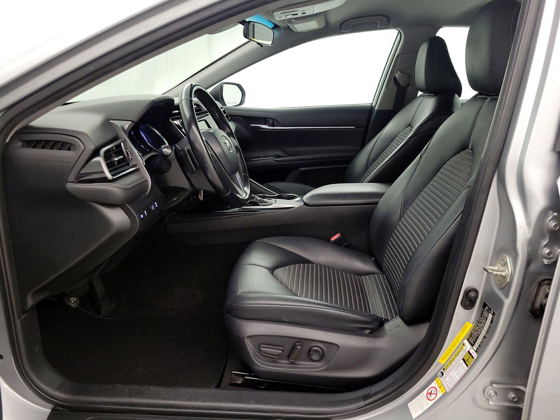 Thumbnail: 2019 Toyota Camry - 11