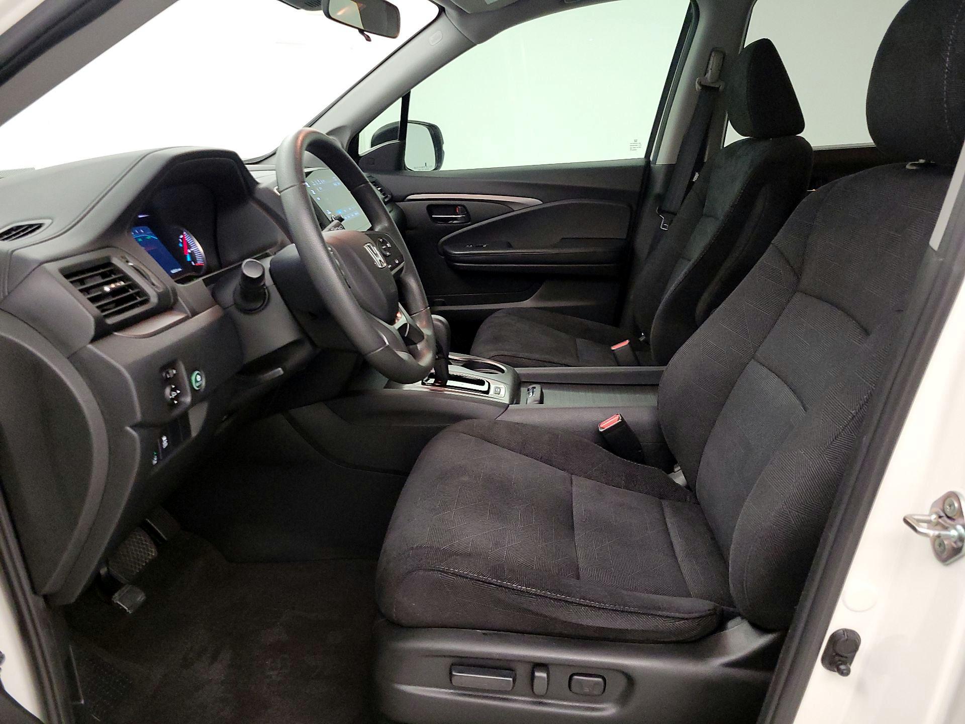 Thumbnail: 2019 Honda Pilot - 11