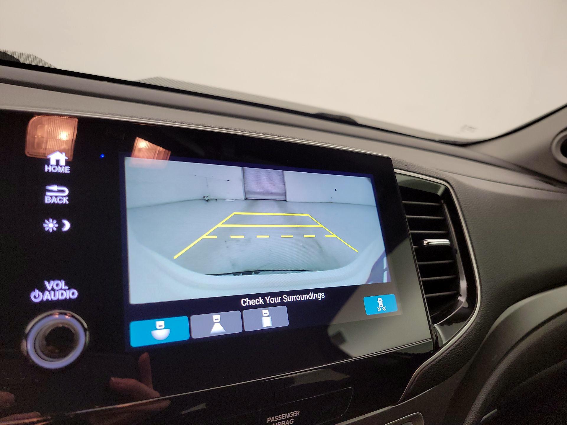 Thumbnail: 2019 Honda Pilot - 14