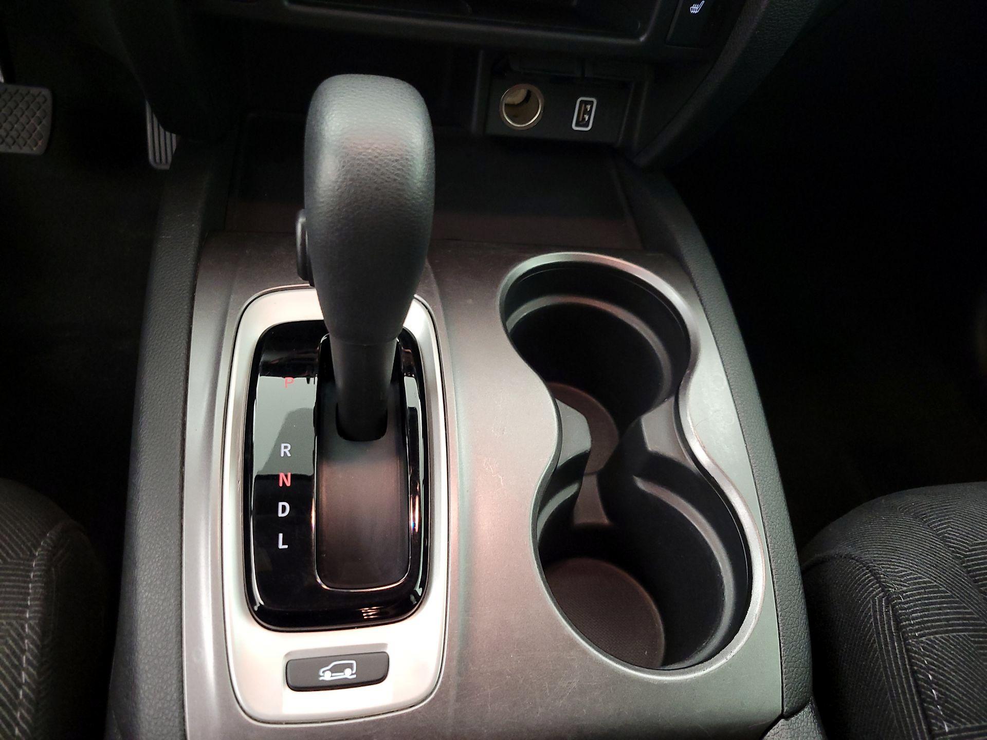 Thumbnail: 2019 Honda Pilot - 17