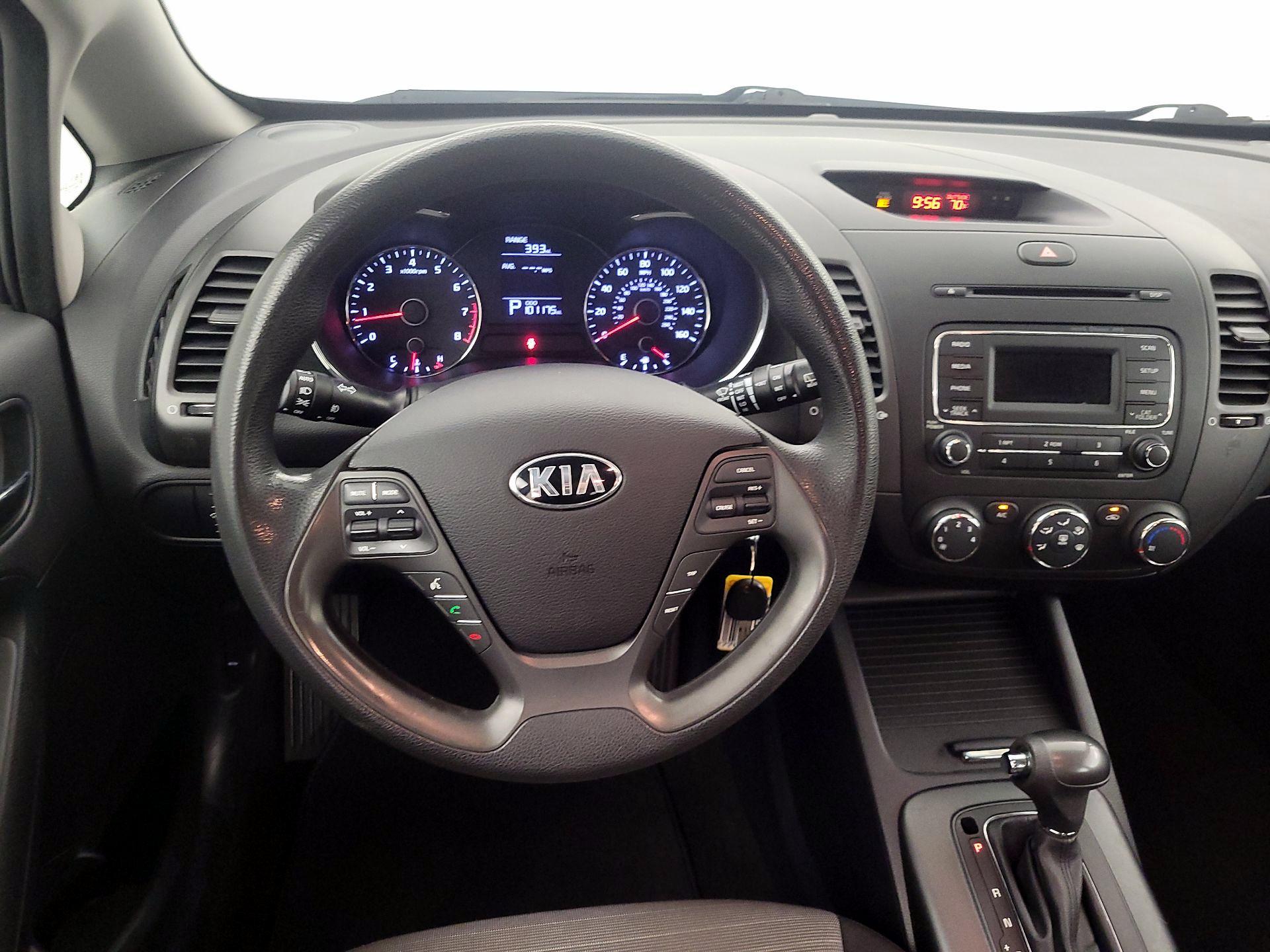 Thumbnail: 2016 Kia Forte - 10