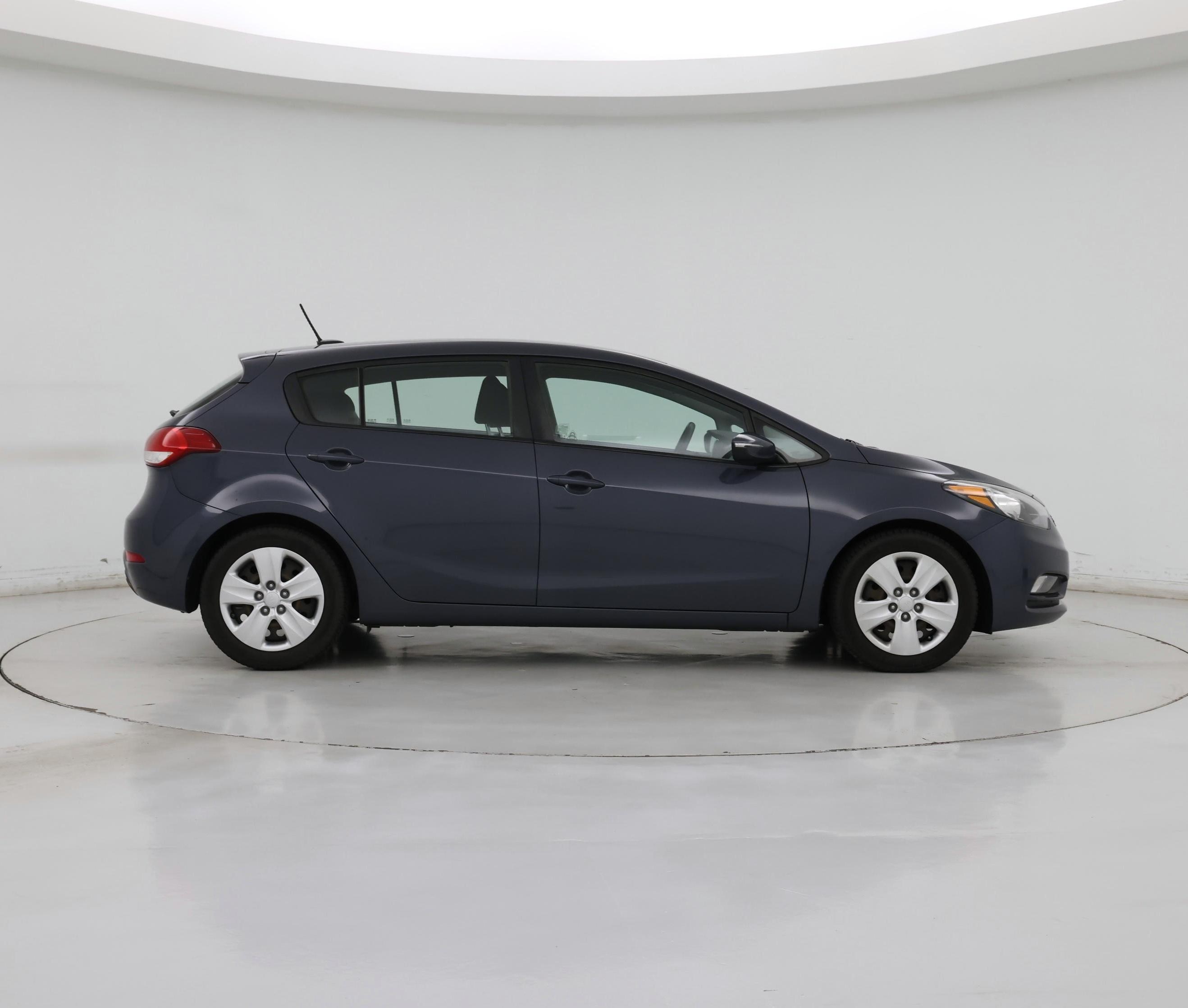 Thumbnail: 2016 Kia Forte - 7