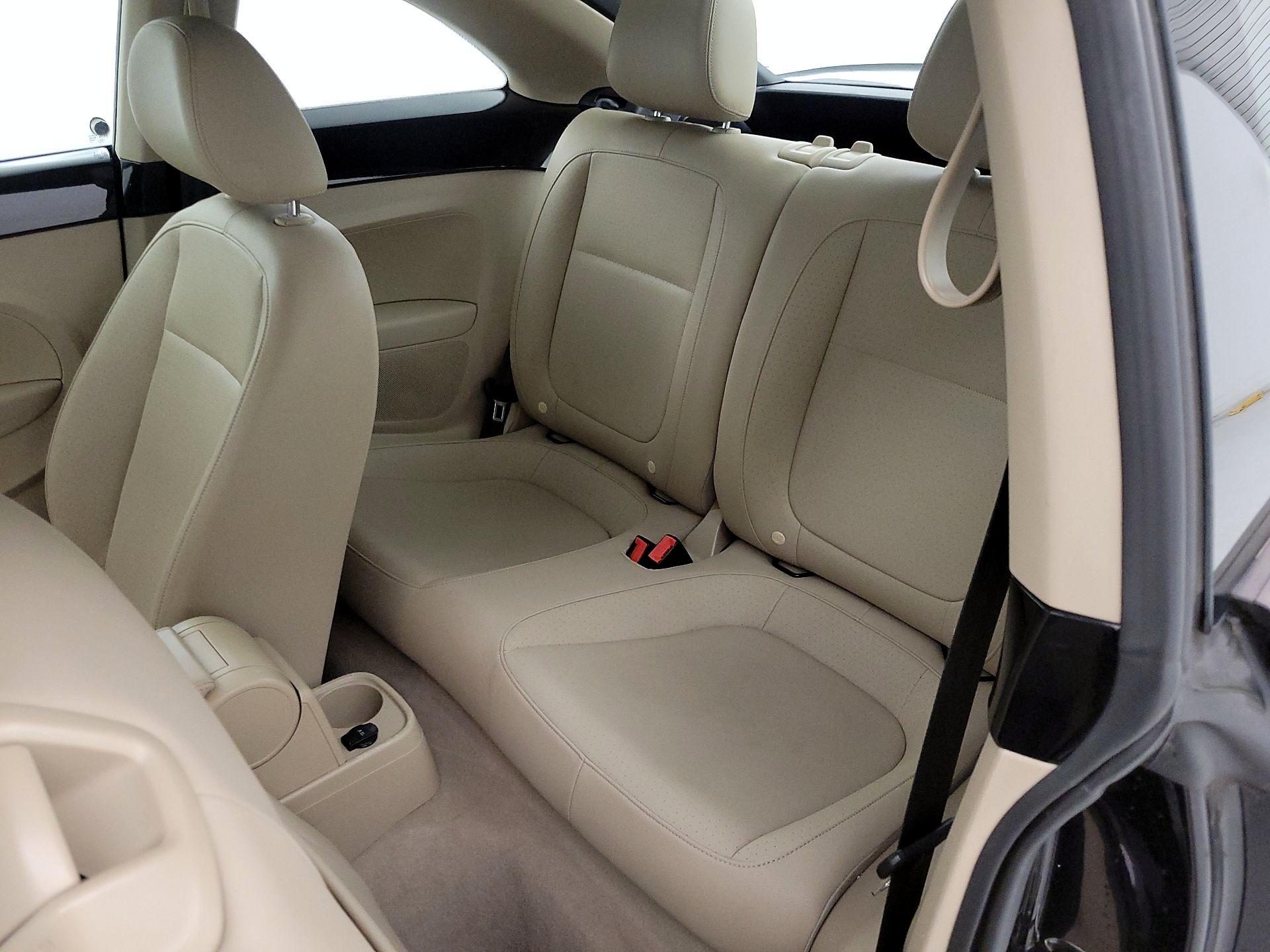 Thumbnail: 2016 Volkswagen Beetle - 19
