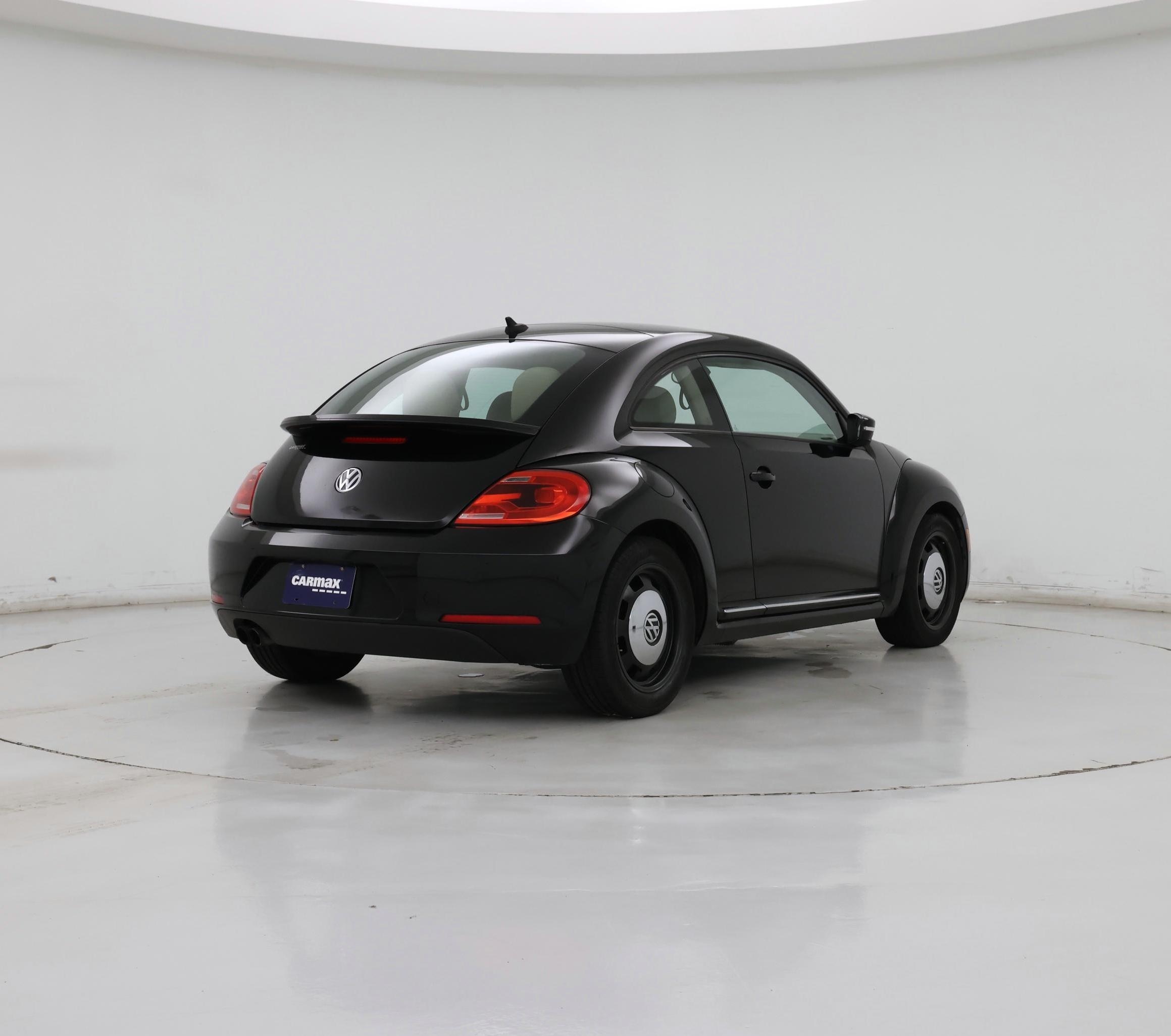 Thumbnail: 2016 Volkswagen Beetle - 8