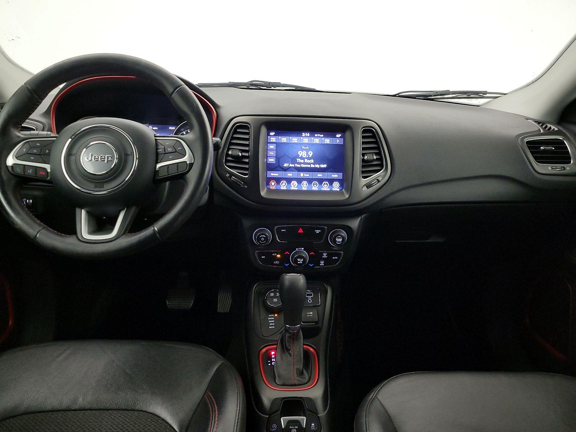 Thumbnail: 2019 Jeep Compass - 9