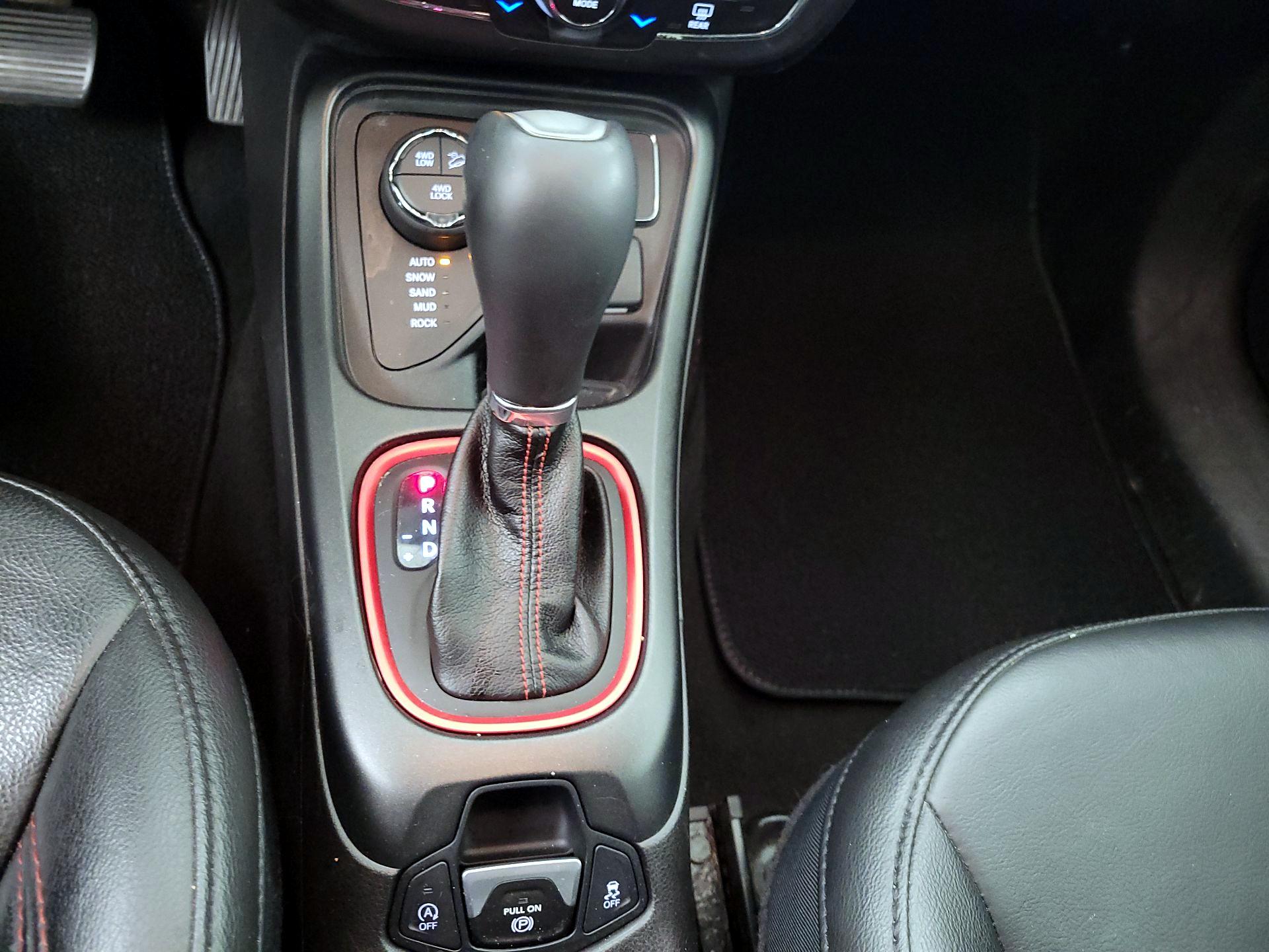 Thumbnail: 2019 Jeep Compass - 17