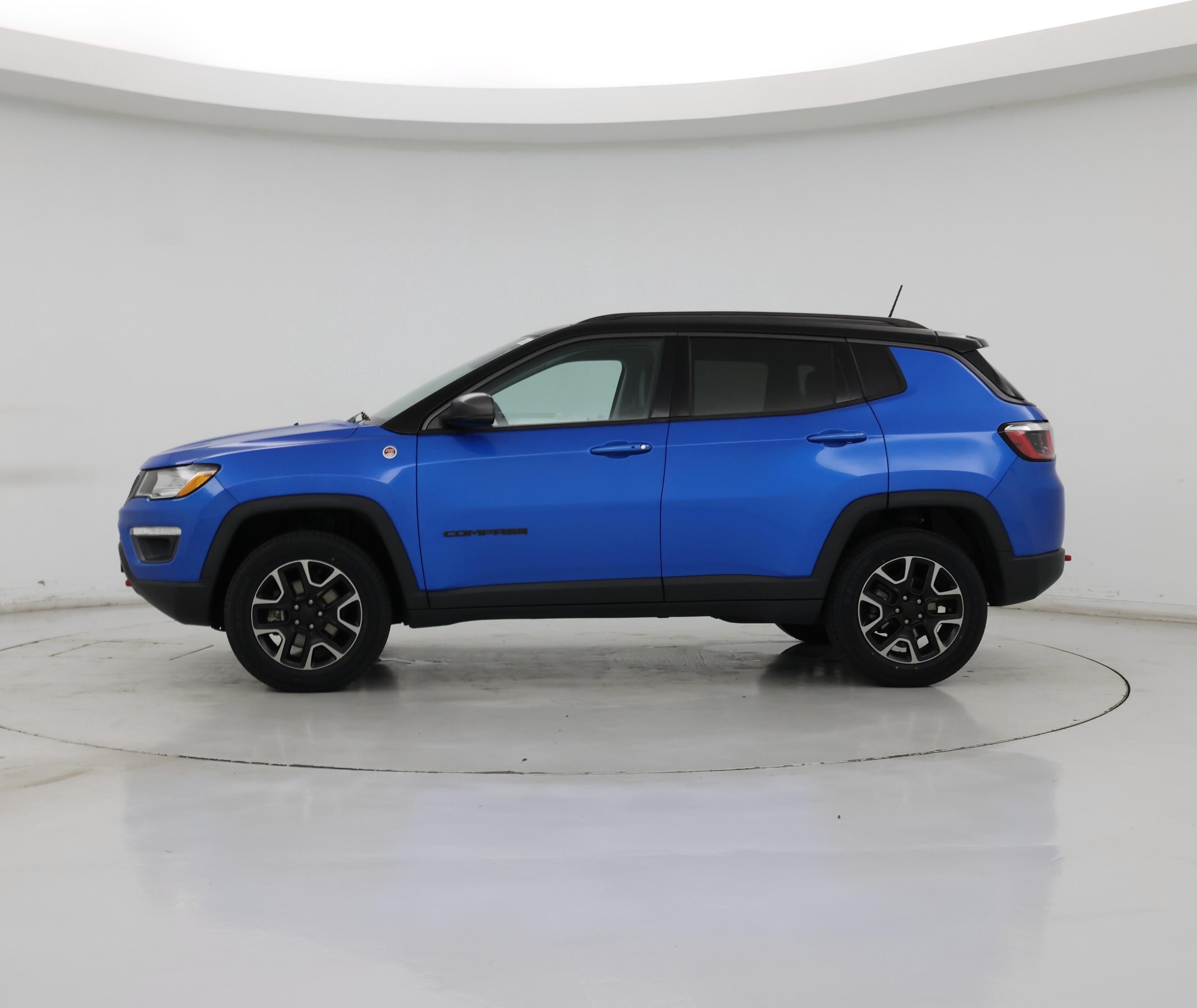 Thumbnail: 2019 Jeep Compass - 3