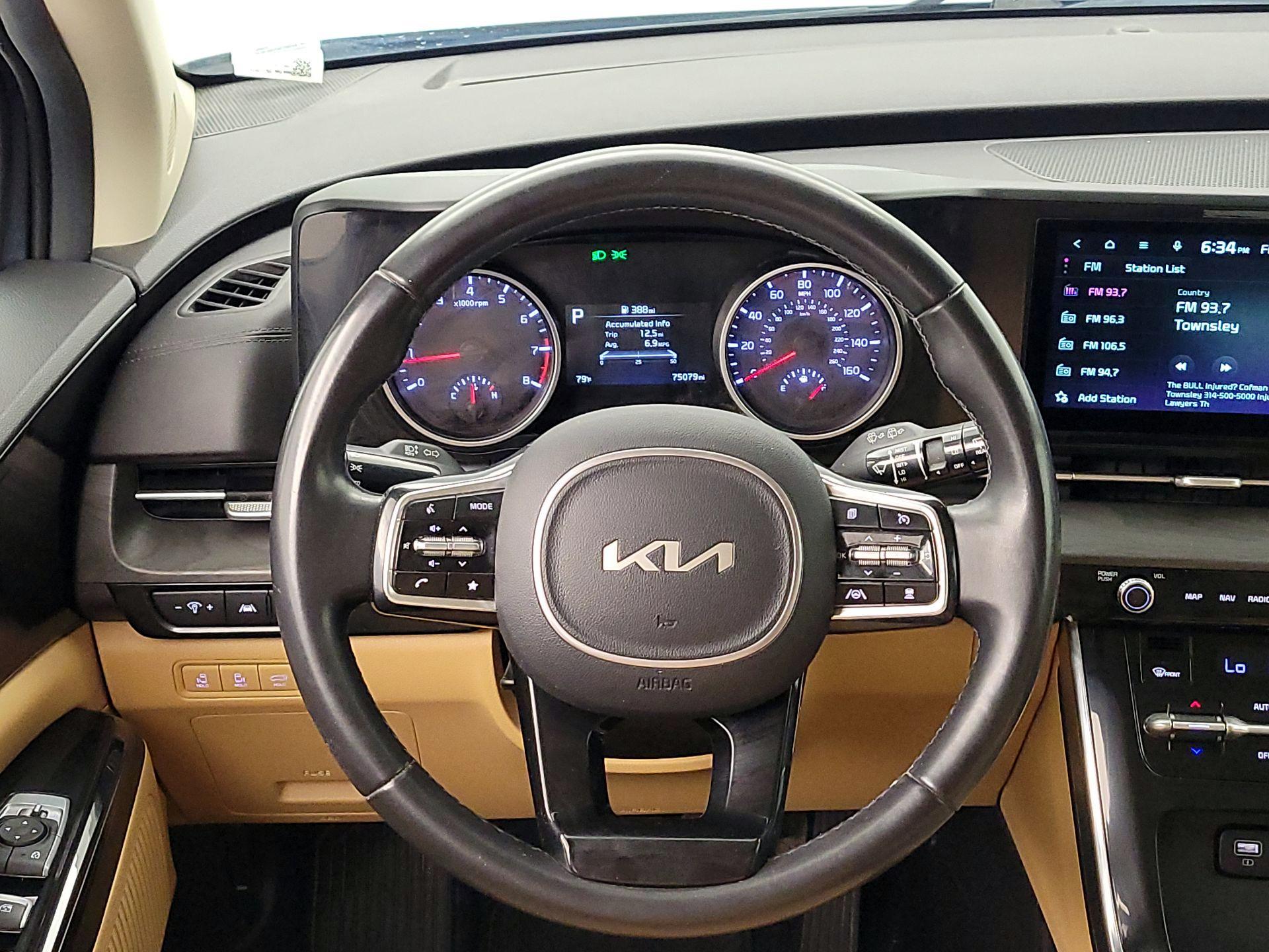 Thumbnail: 2022 Kia Carnival - 10