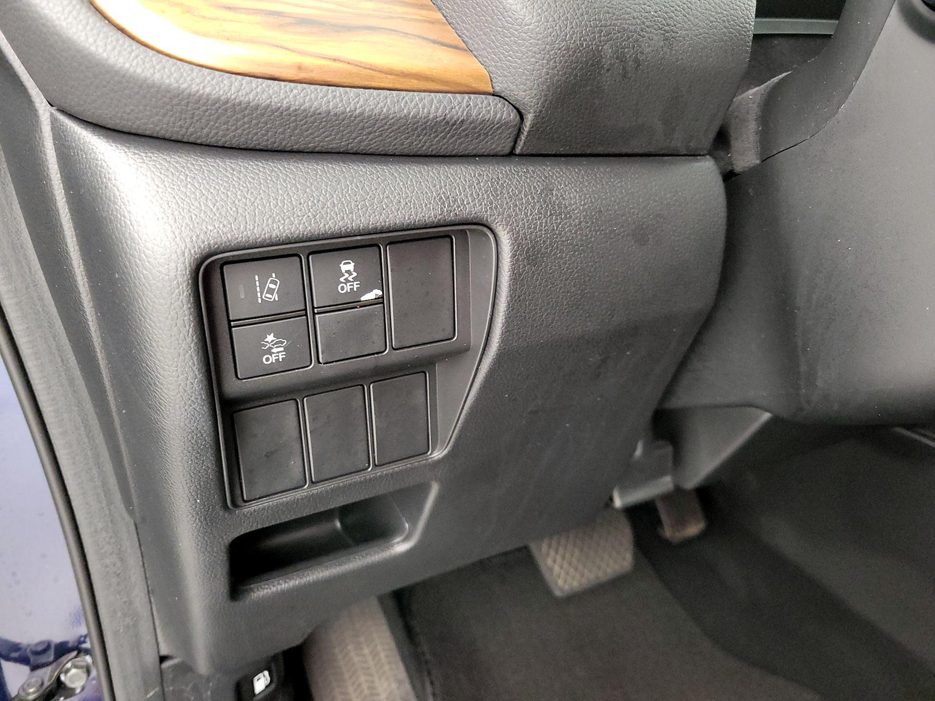 Thumbnail: 2018 Honda CR-V - 13