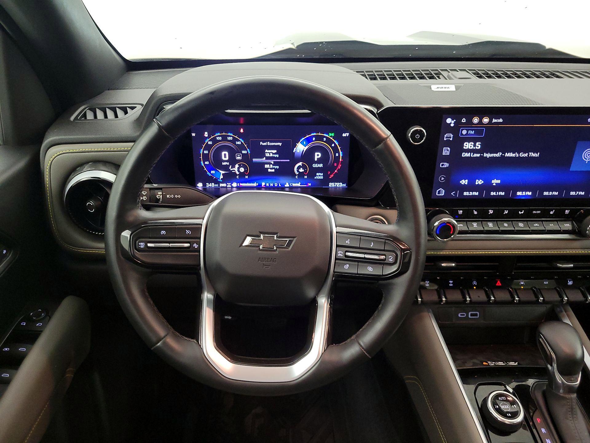 Thumbnail: 2023 Chevrolet Colorado - 10