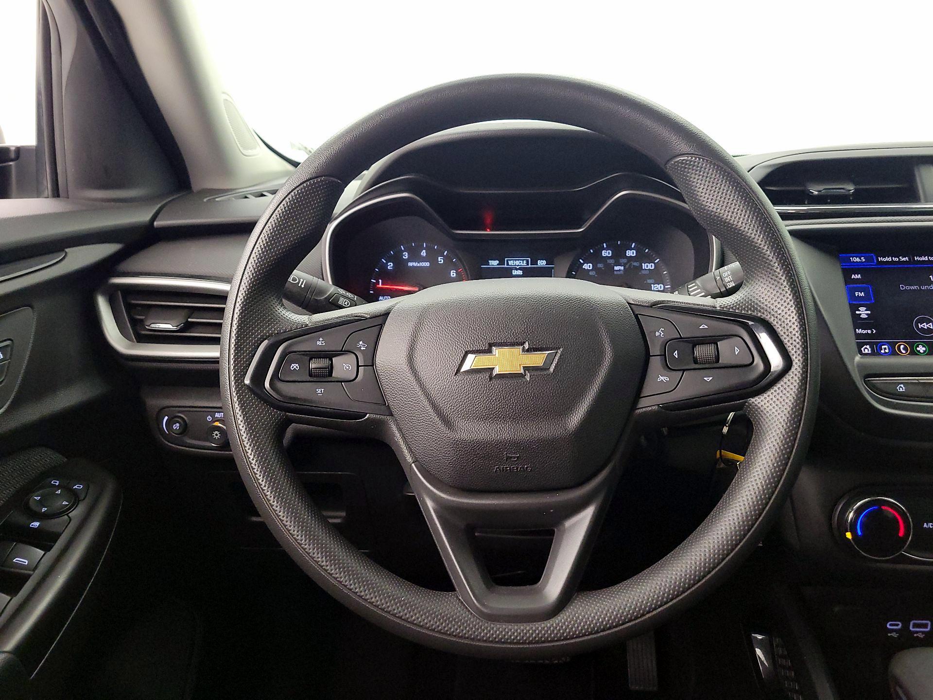 Thumbnail: 2023 Chevrolet TrailBlazer - 10