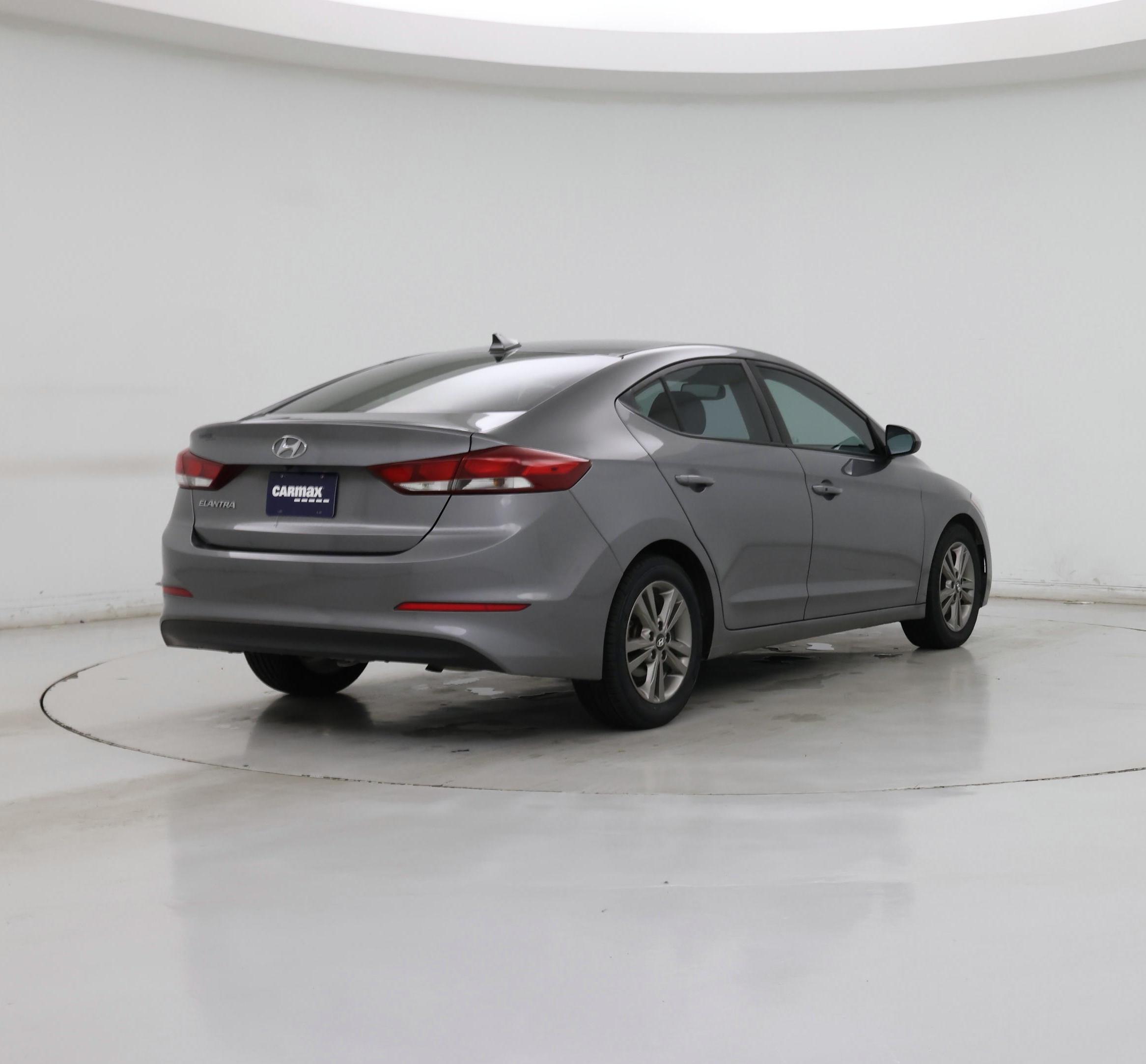 Thumbnail: 2018 Hyundai Elantra - 8