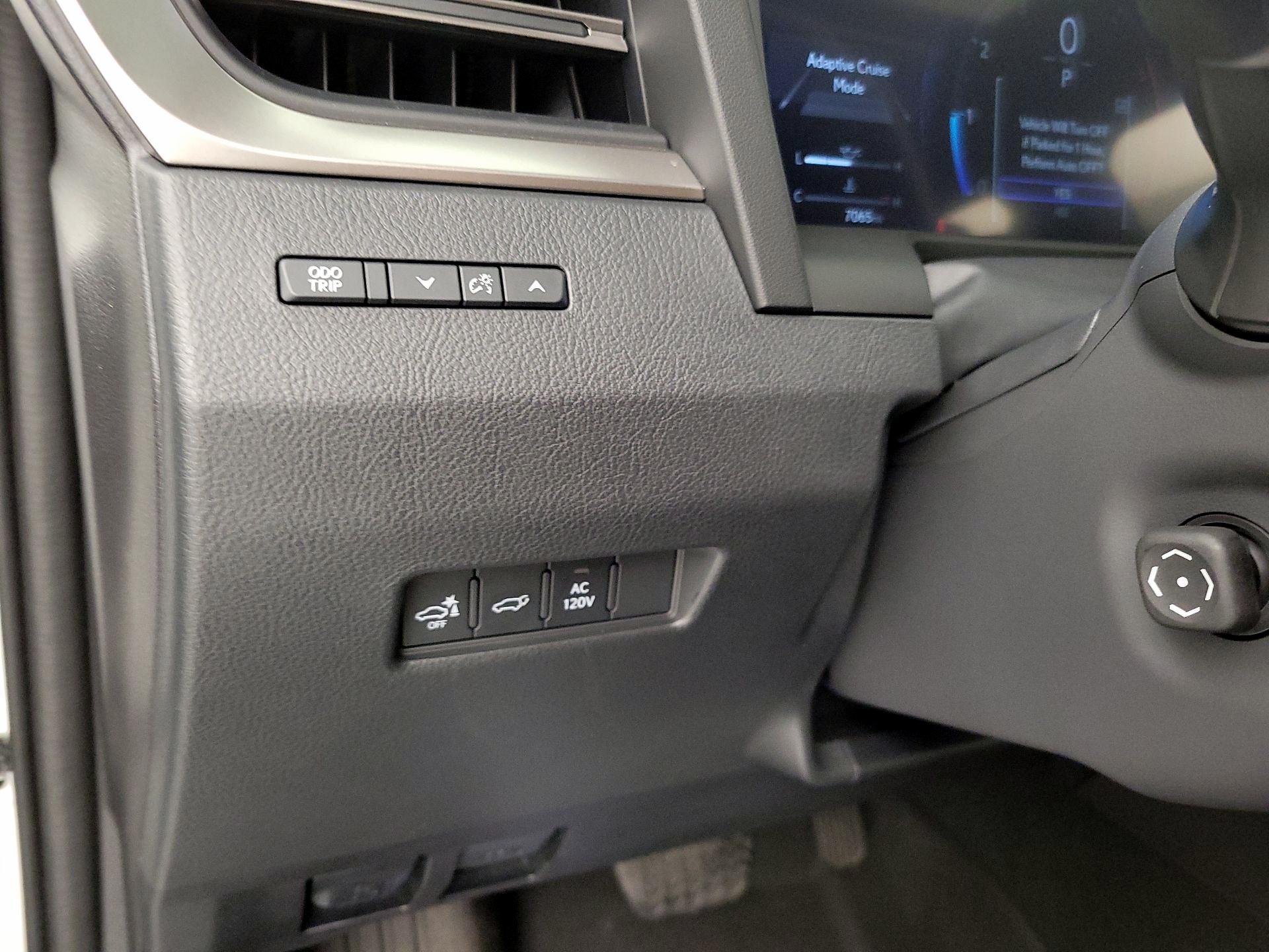 Thumbnail: 2024 Lexus GX - 13