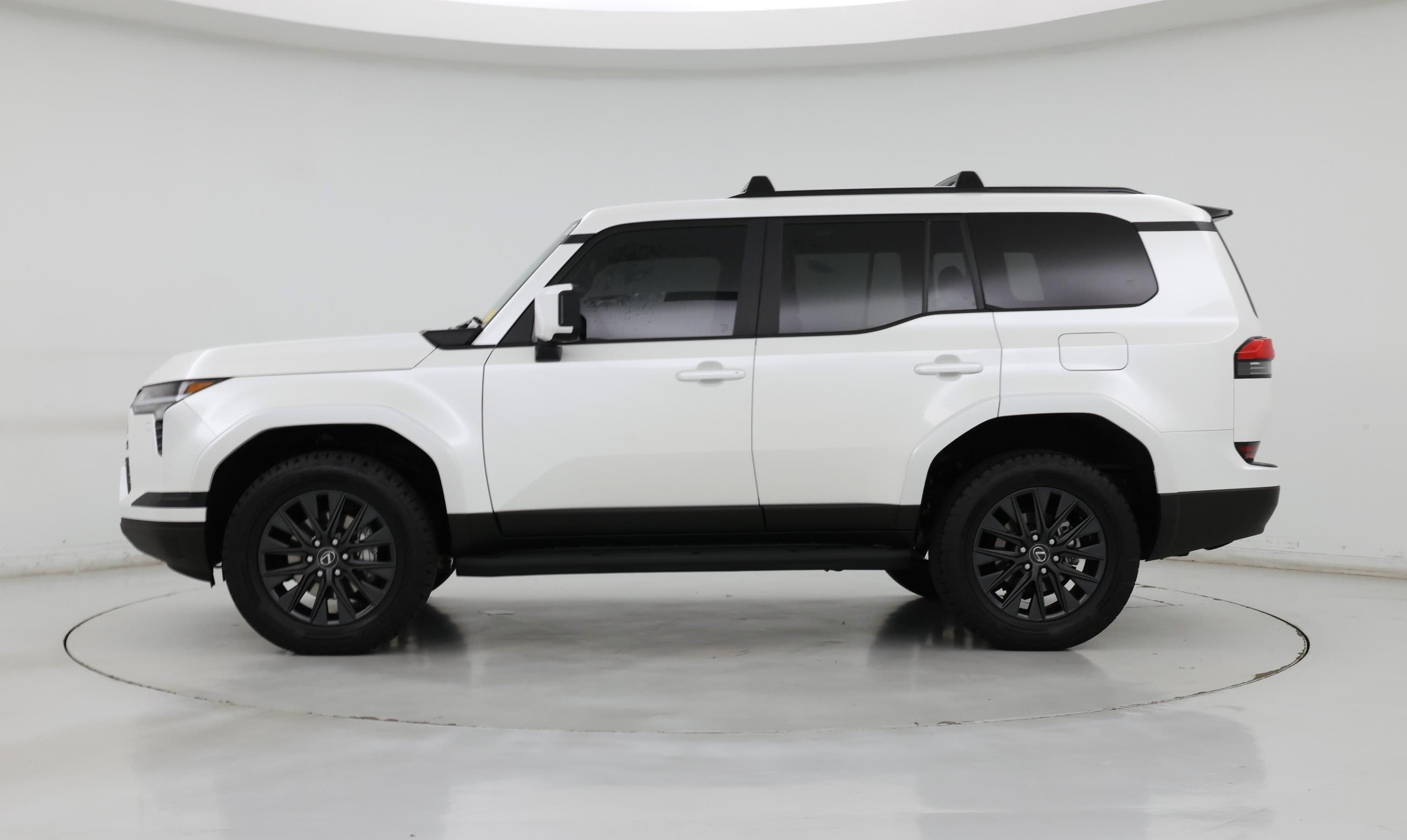 Thumbnail: 2024 Lexus GX - 3
