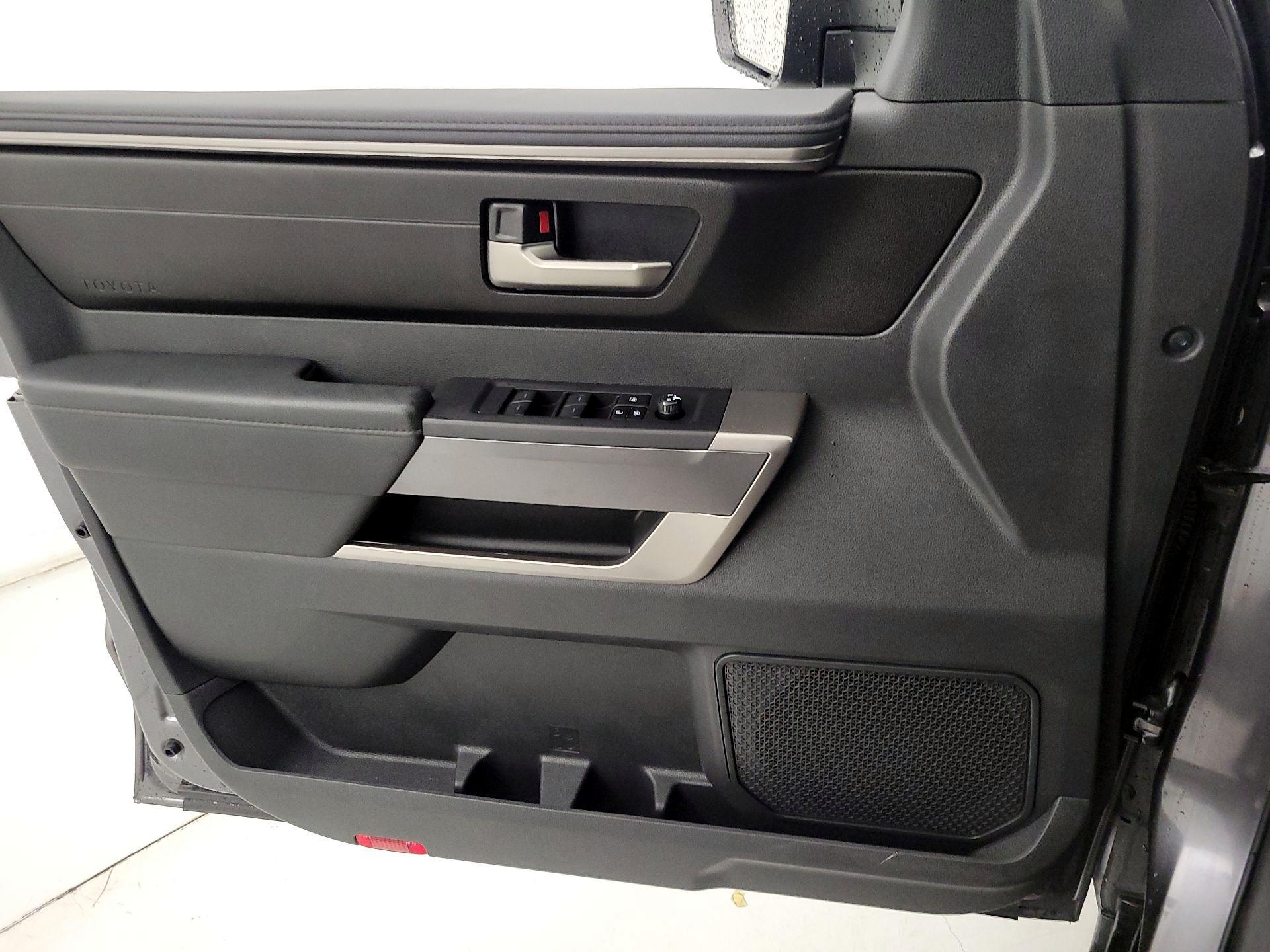 Thumbnail: 2025 Toyota Tundra - 12