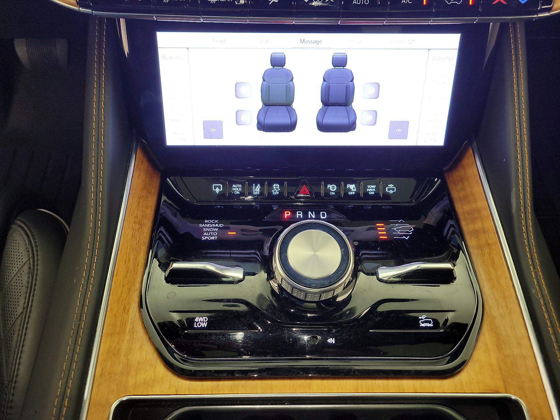 Thumbnail: 2022 Jeep Grand Wagoneer - 18