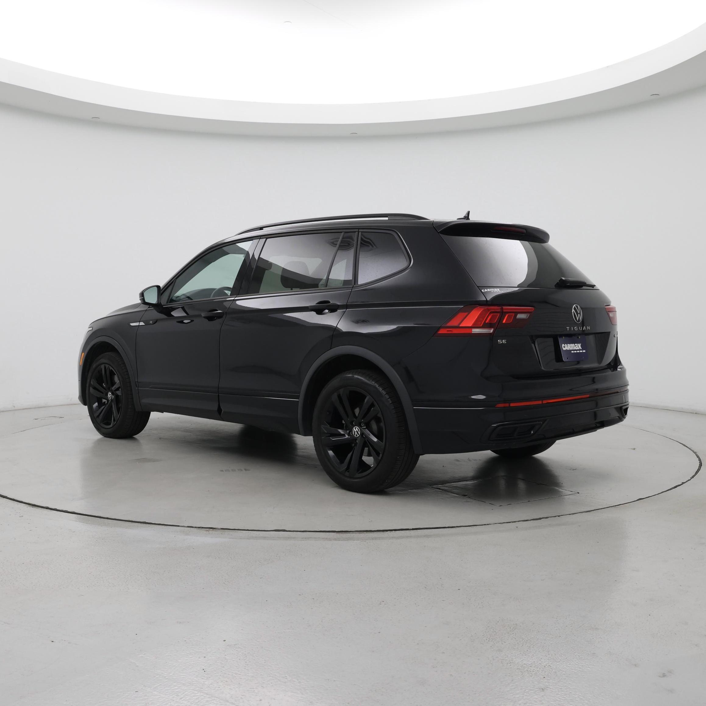 Thumbnail: 2024 Volkswagen Tiguan - 2