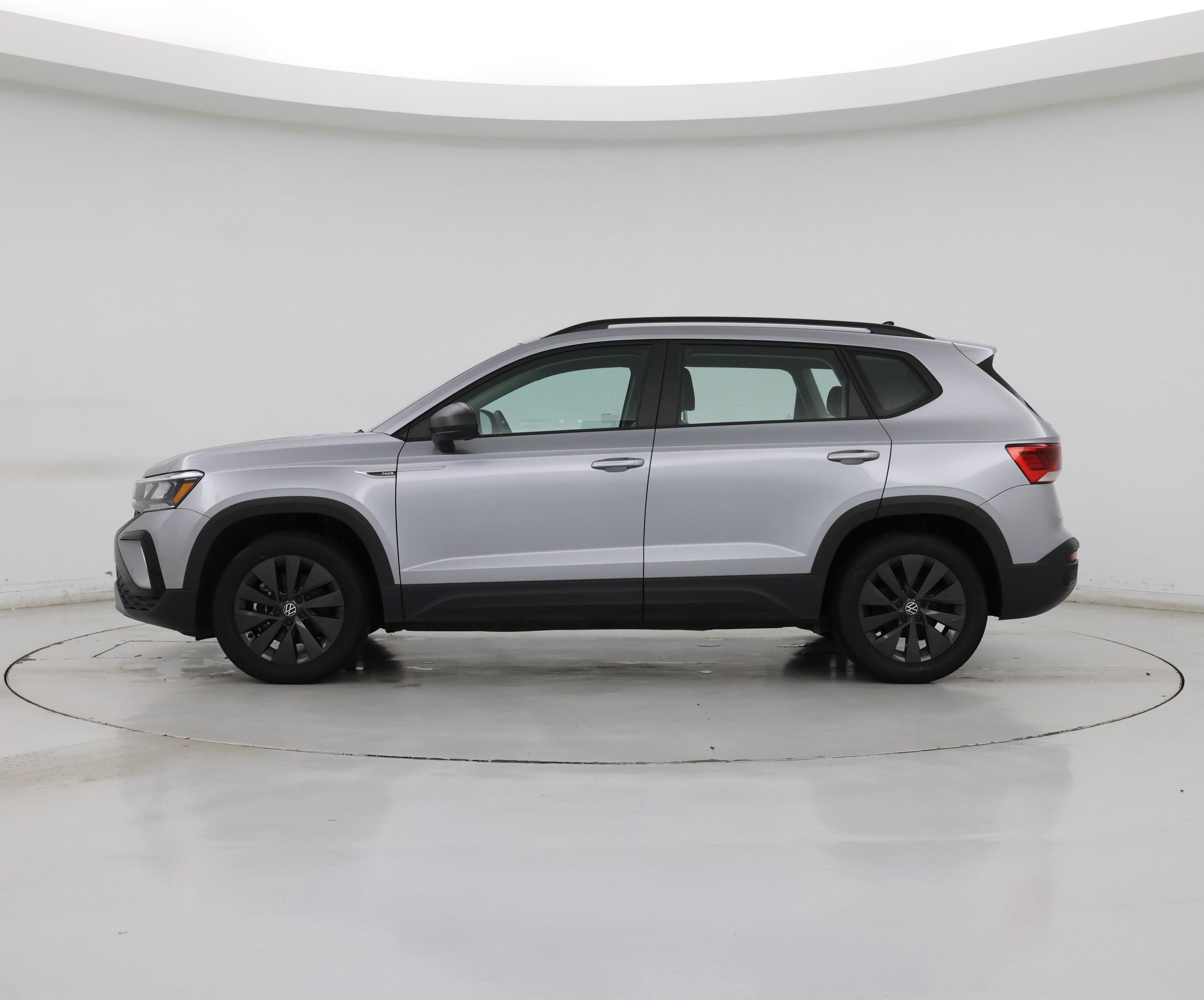 Thumbnail: 2022 Volkswagen Taos - 3