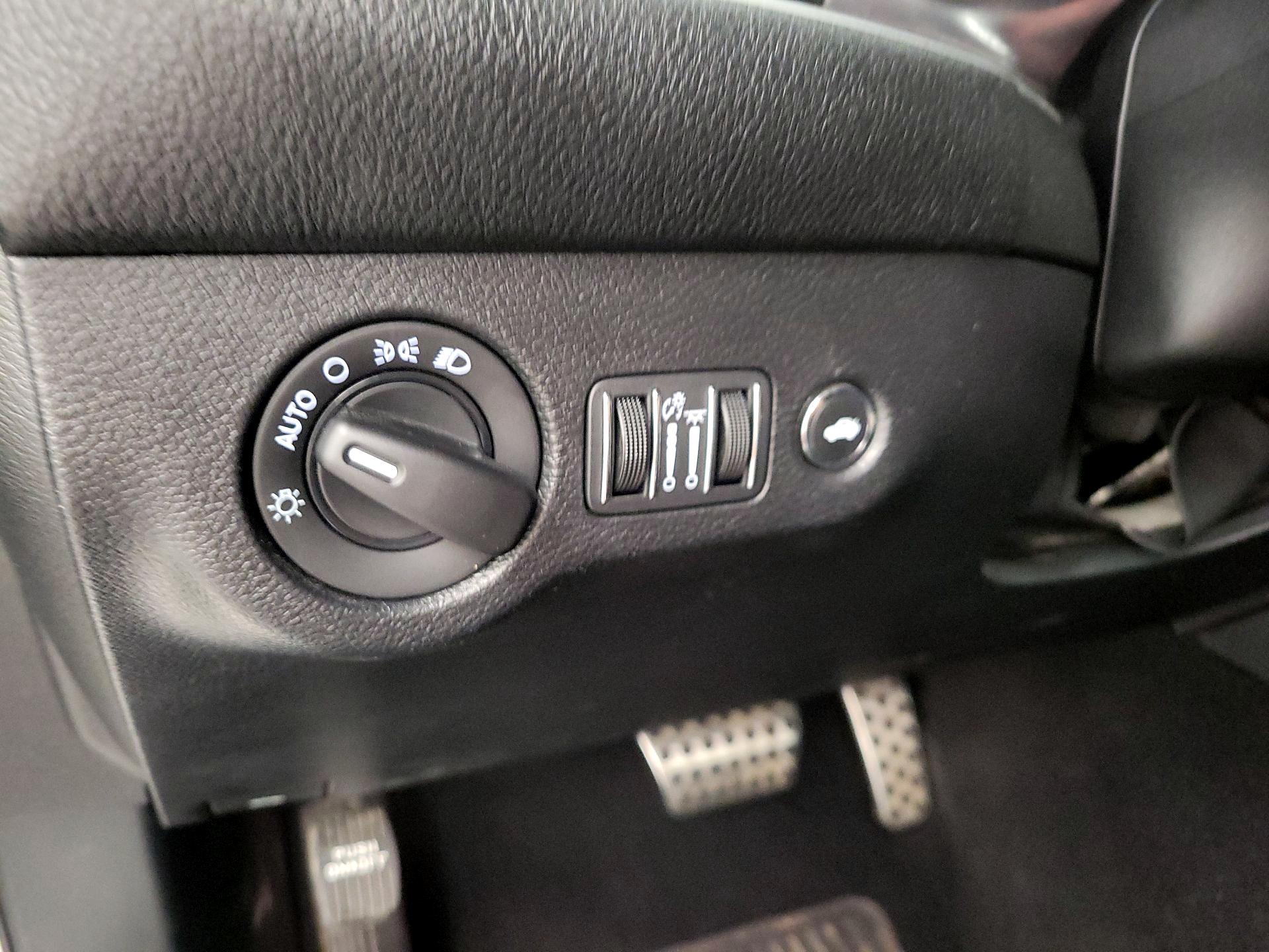 Thumbnail: 2019 Dodge Challenger - 13