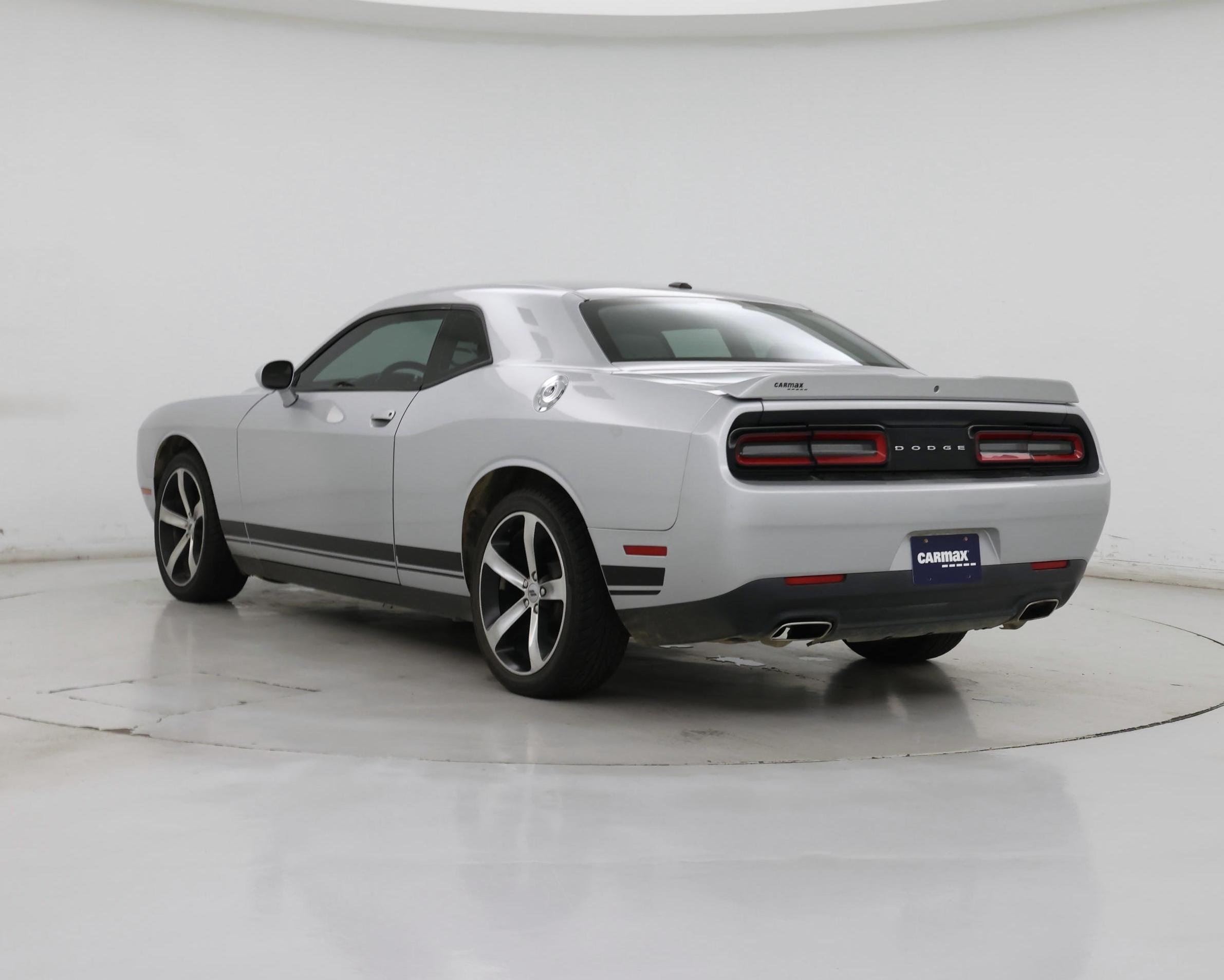 Thumbnail: 2019 Dodge Challenger - 2