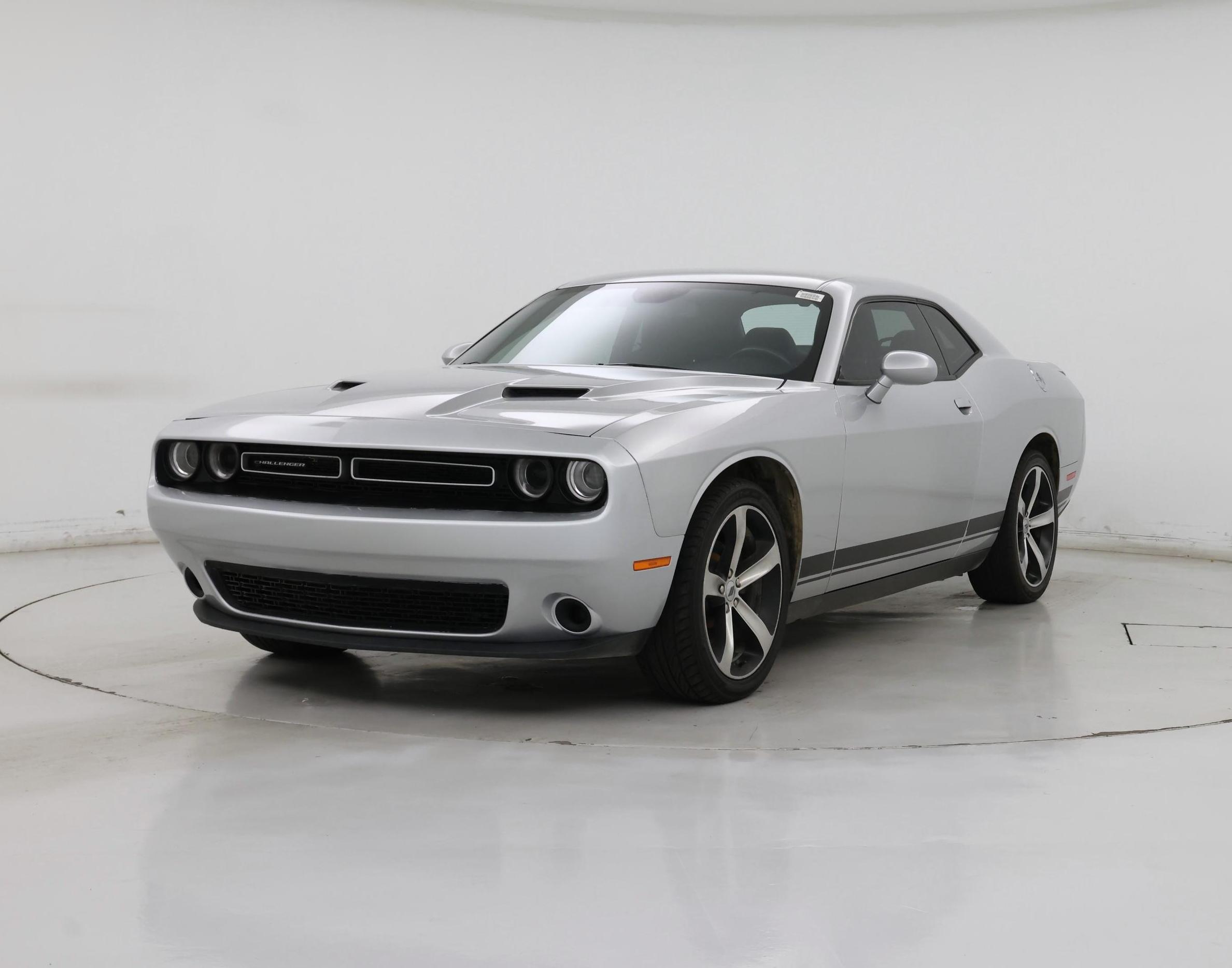 Thumbnail: 2019 Dodge Challenger - 4