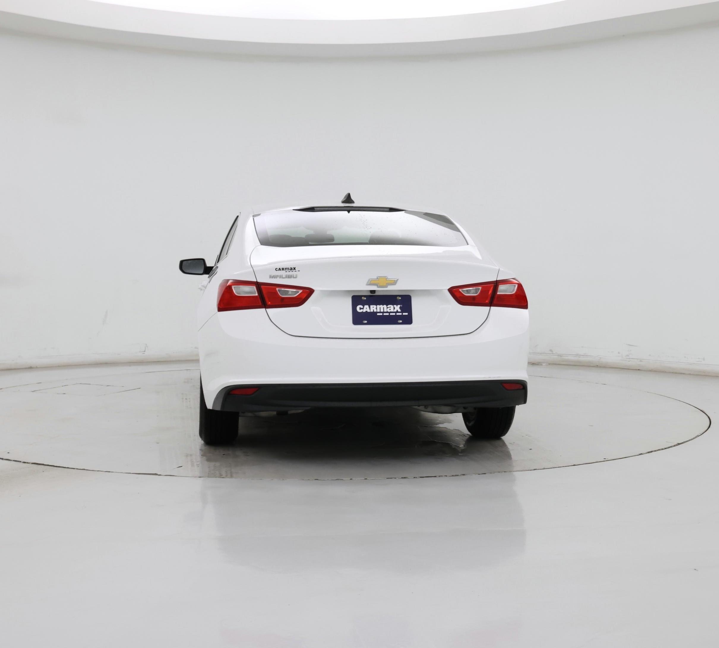 Thumbnail: 2017 Chevrolet Malibu - 6