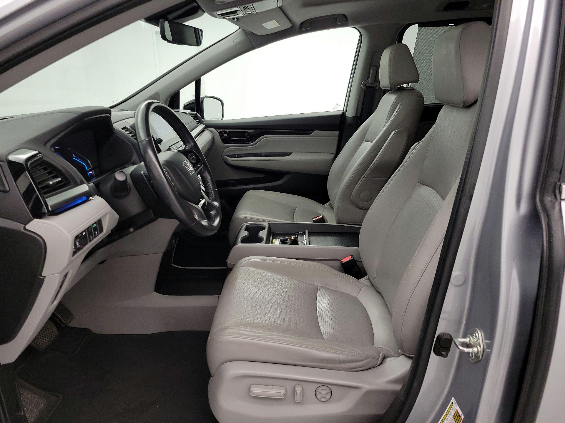 Thumbnail: 2018 Honda Odyssey - 11