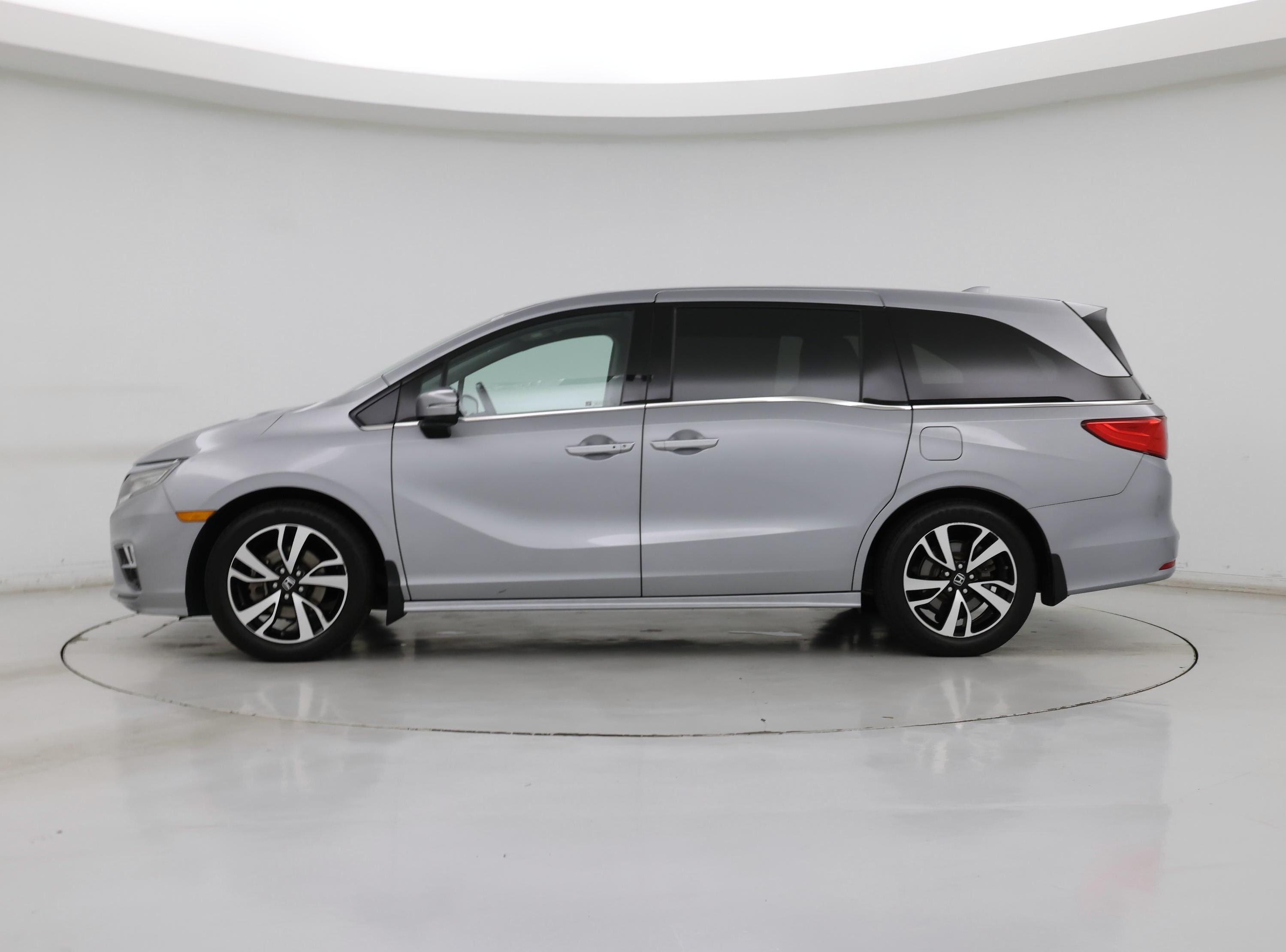 Thumbnail: 2018 Honda Odyssey - 3