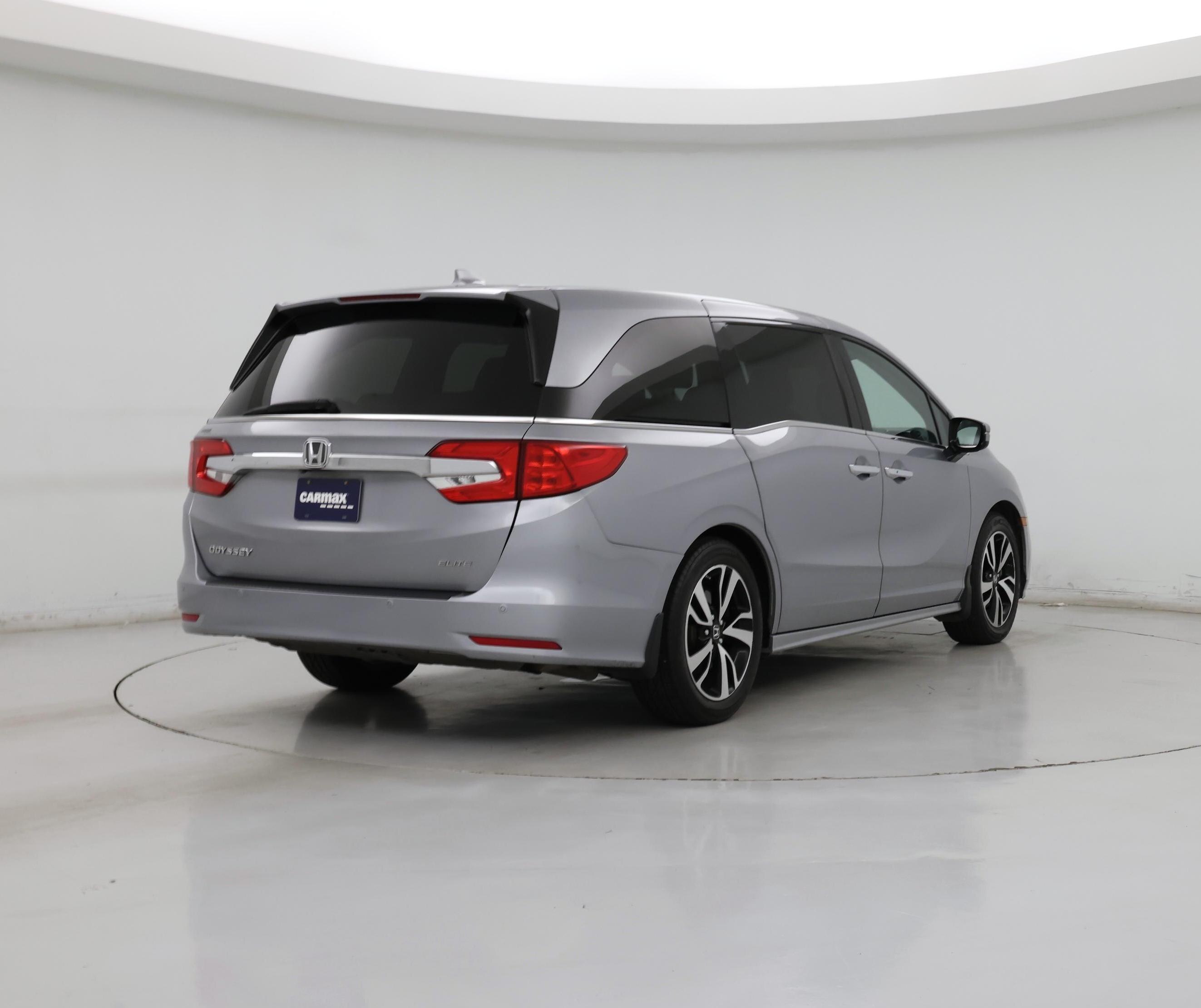 Thumbnail: 2018 Honda Odyssey - 8