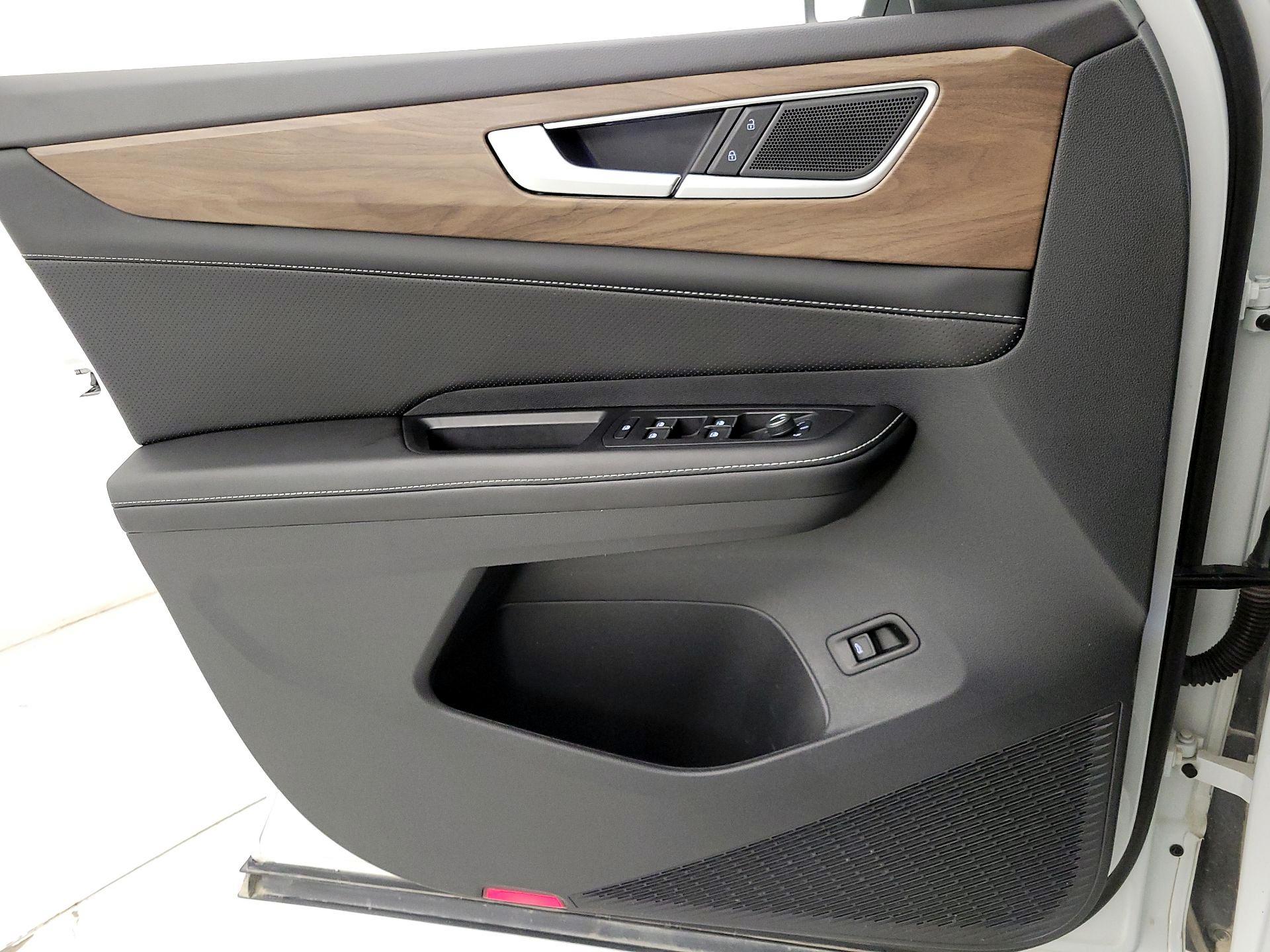Thumbnail: 2024 Volkswagen Atlas - 12