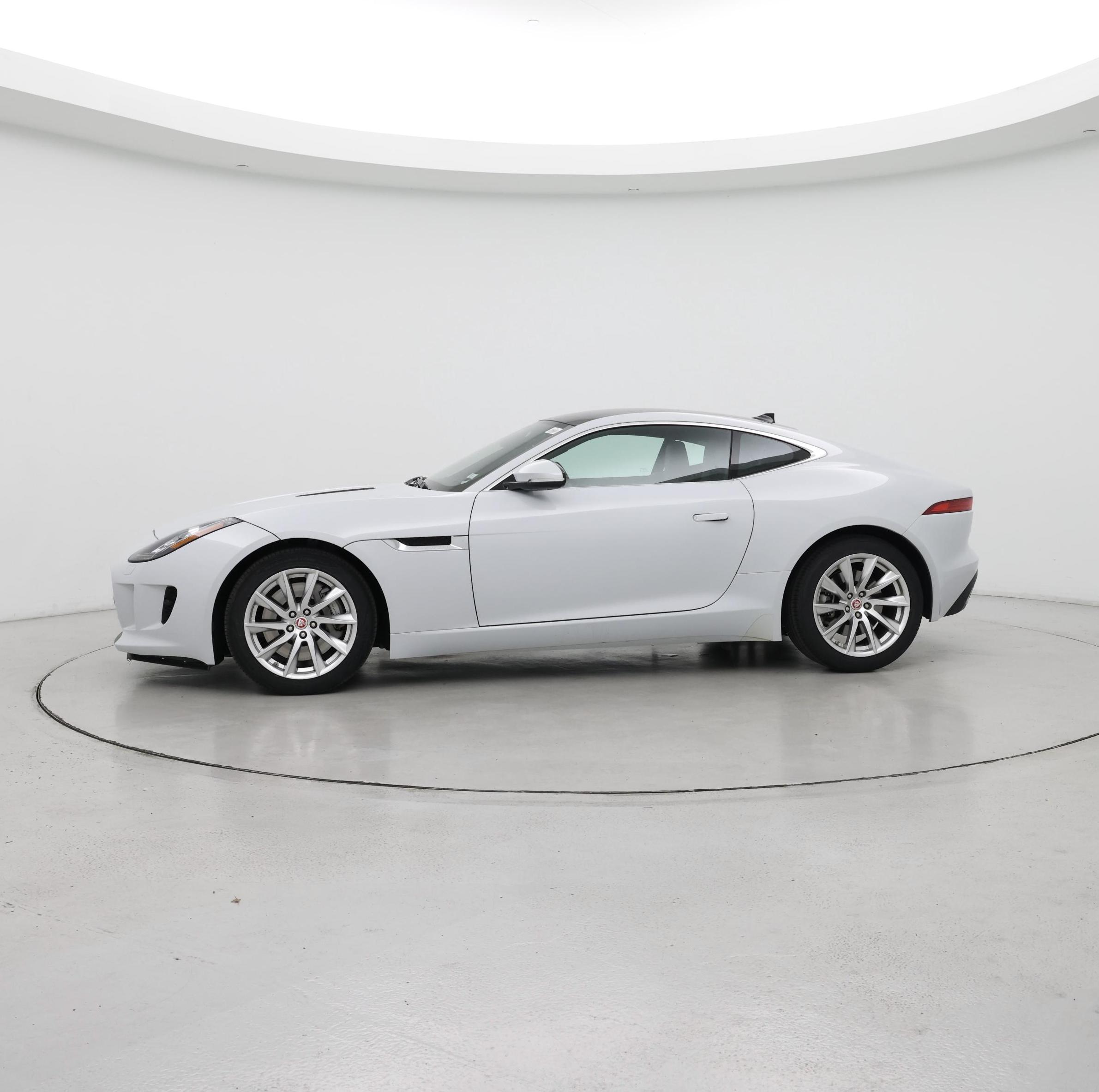 Thumbnail: 2016 Jaguar F-Type - 3