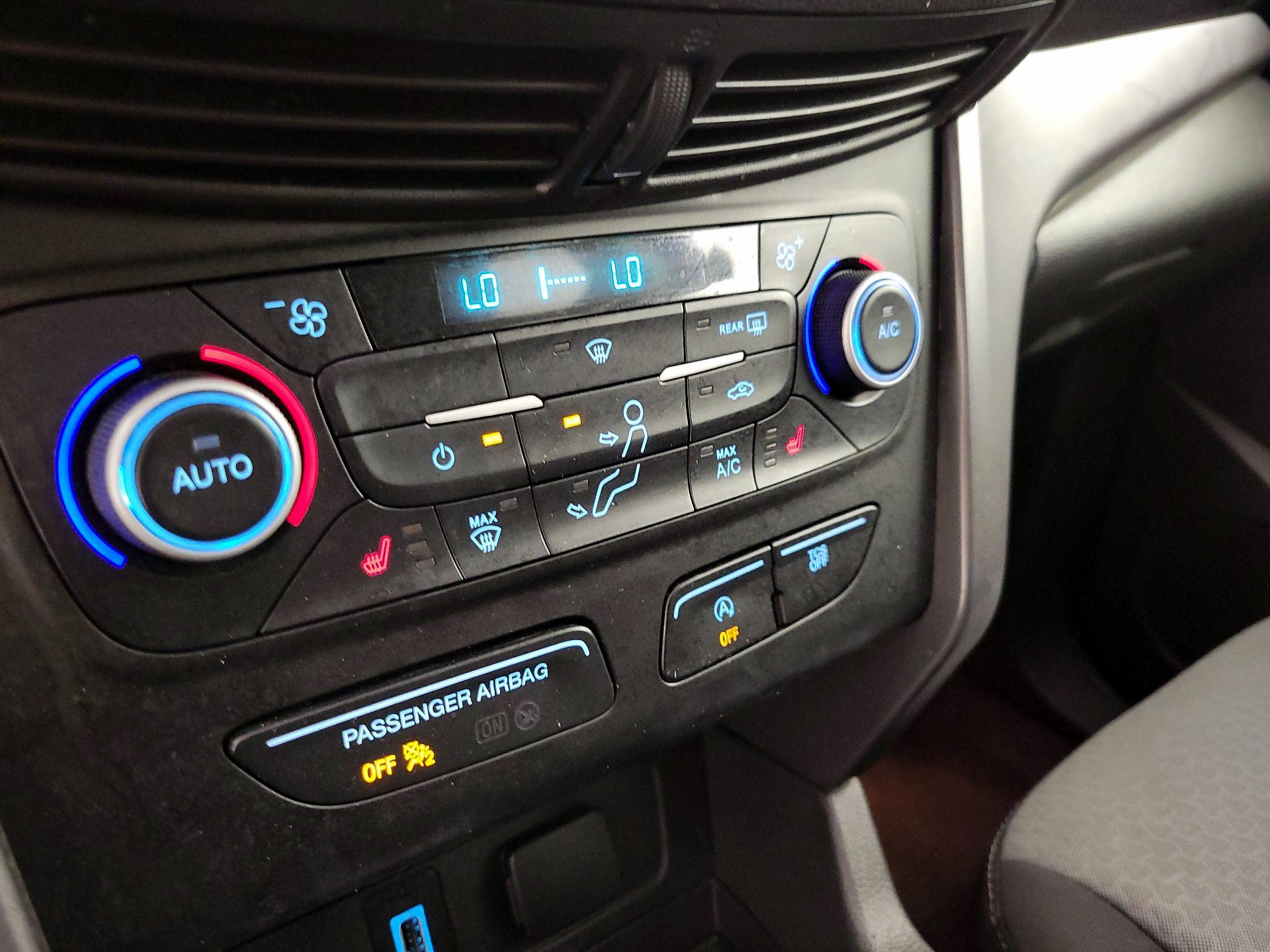 Thumbnail: 2019 Ford Escape - 16