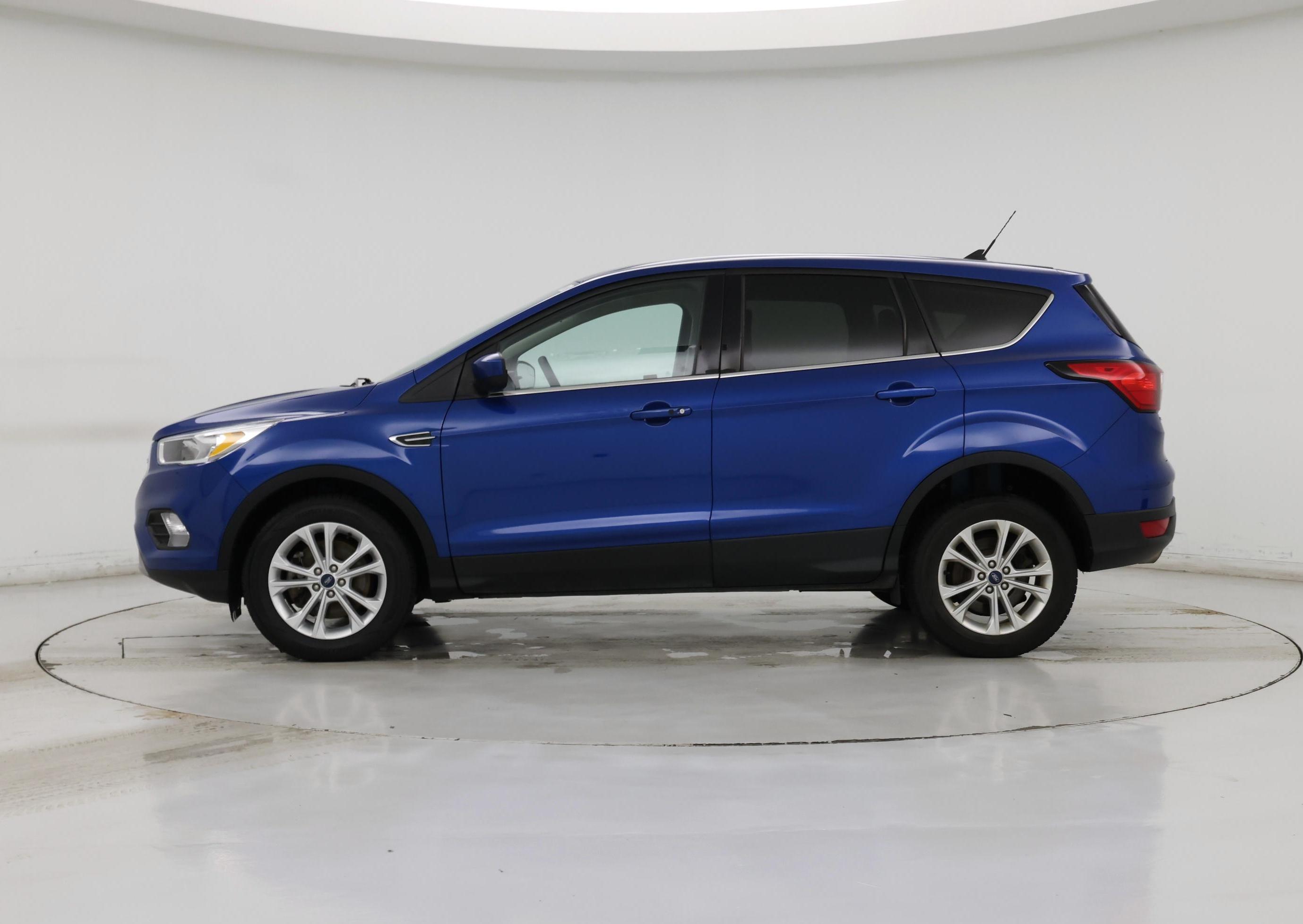 Thumbnail: 2019 Ford Escape - 3