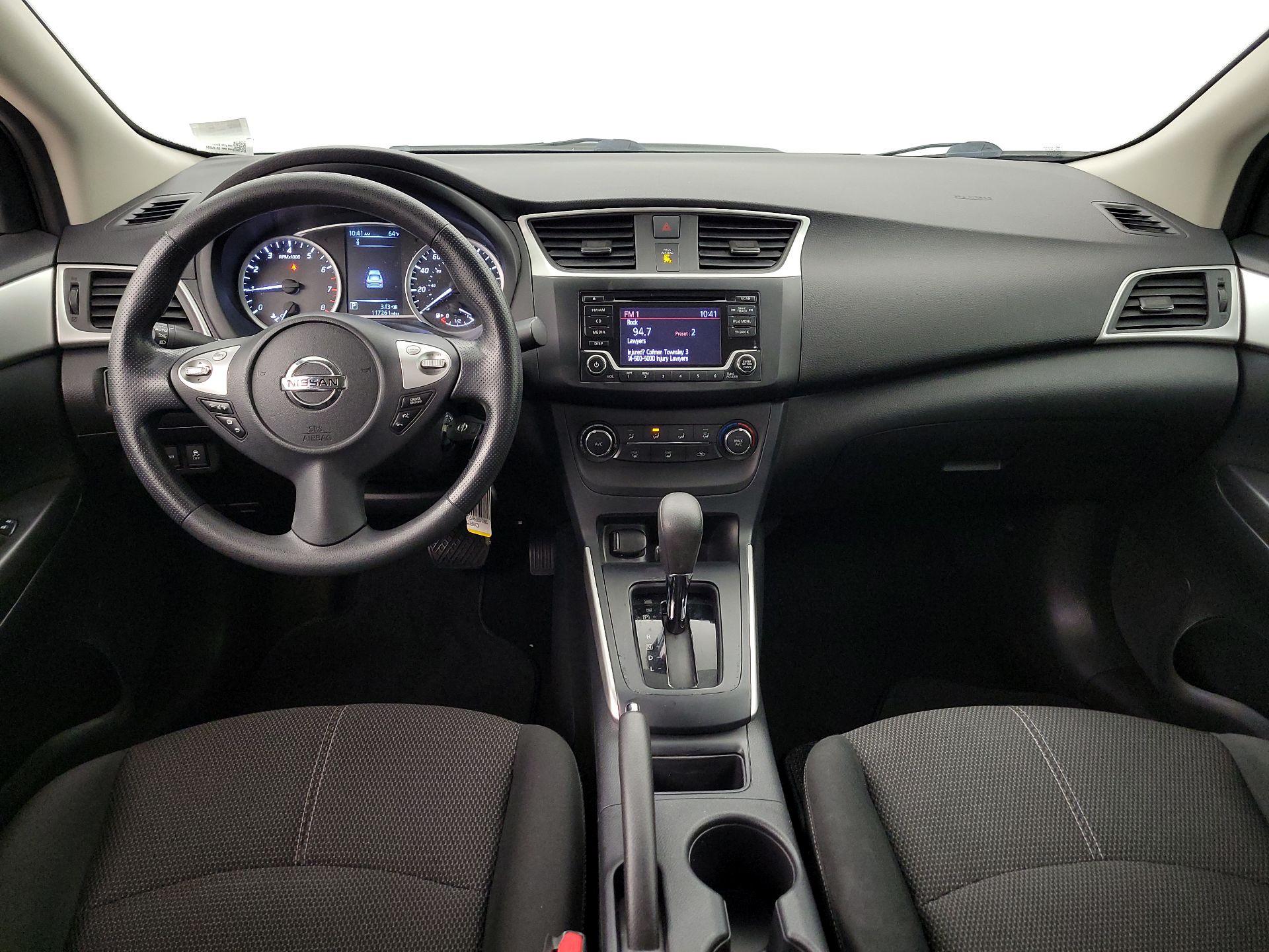 Thumbnail: 2018 Nissan Sentra - 9