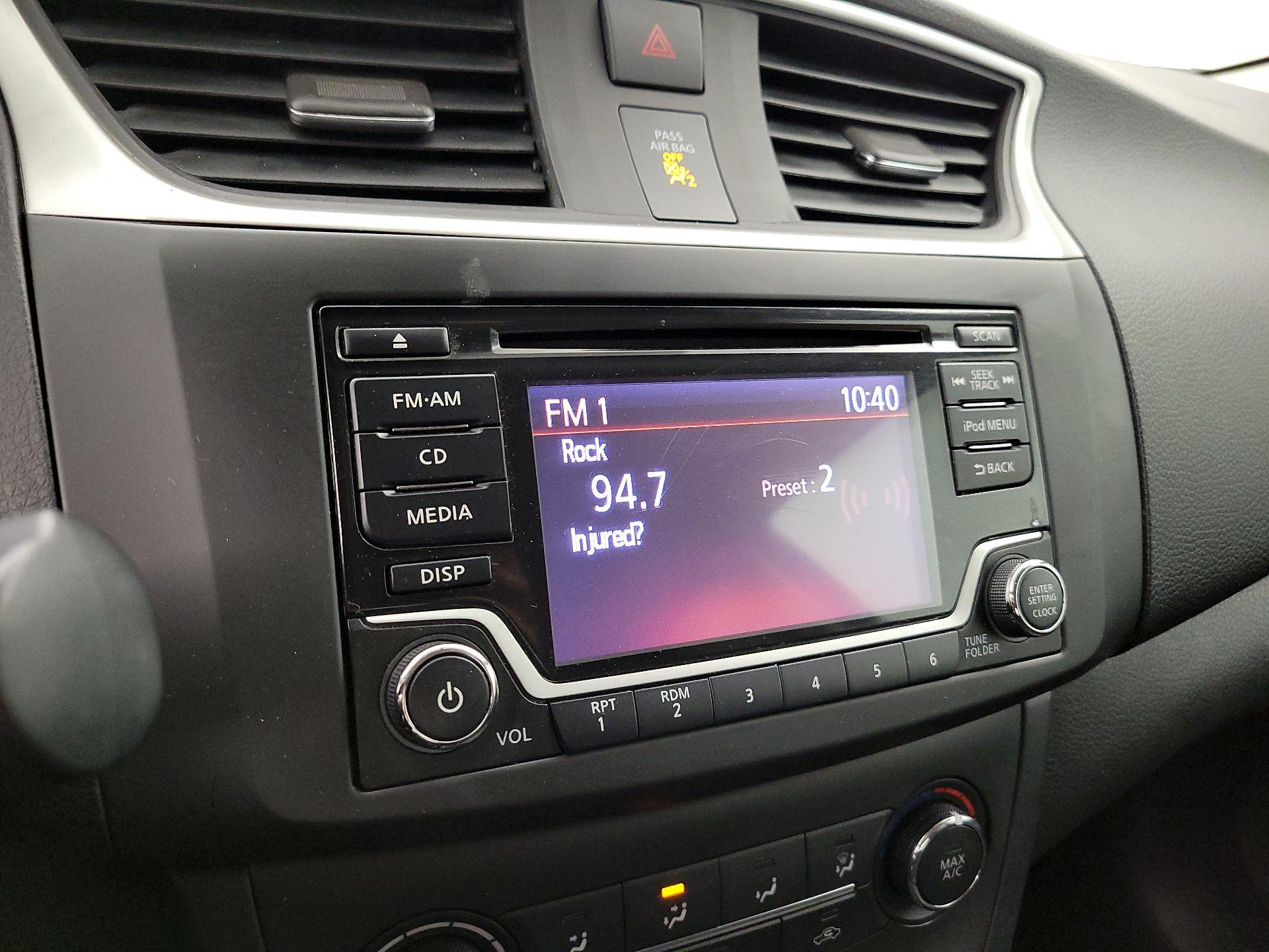 Thumbnail: 2018 Nissan Sentra - 15