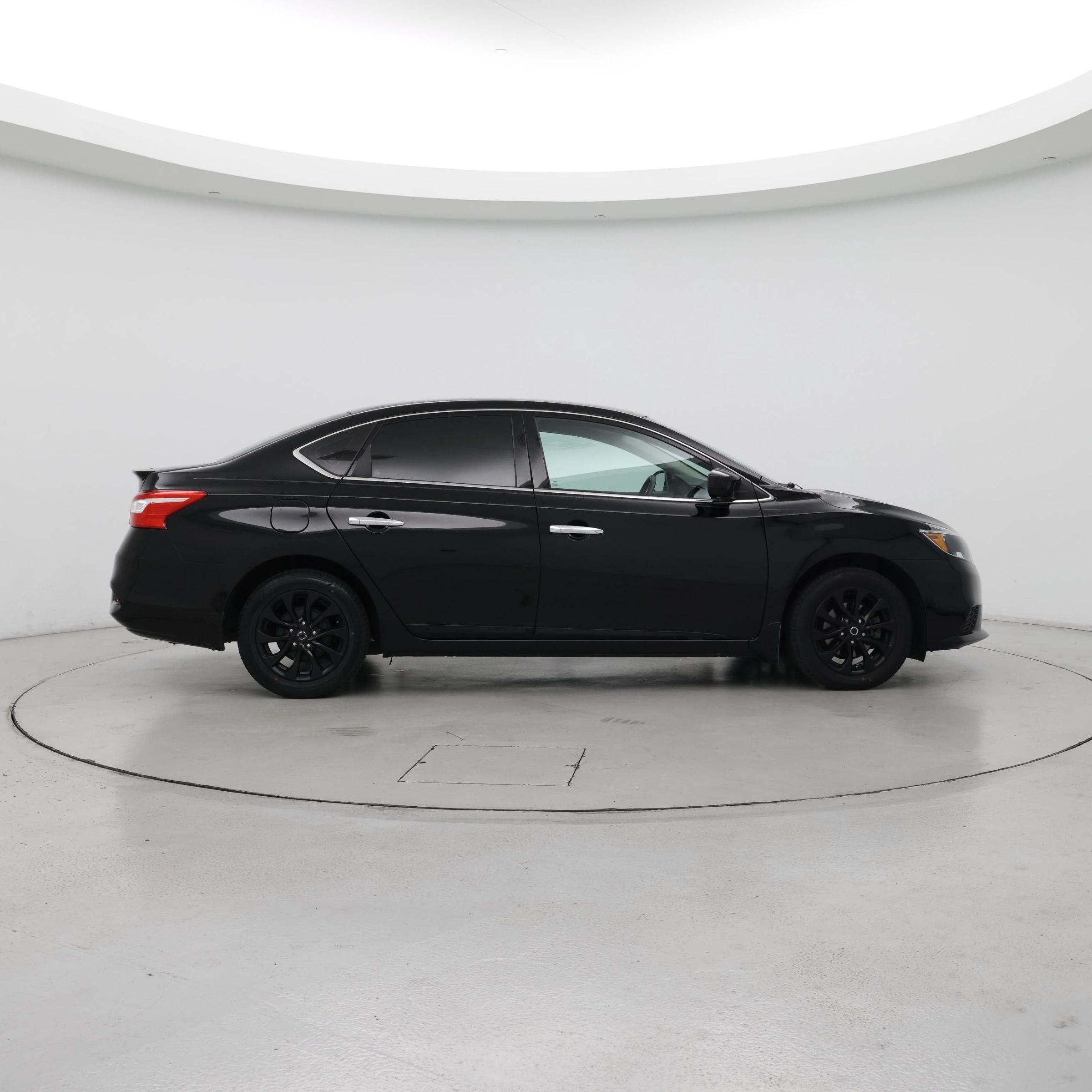 Thumbnail: 2018 Nissan Sentra - 7