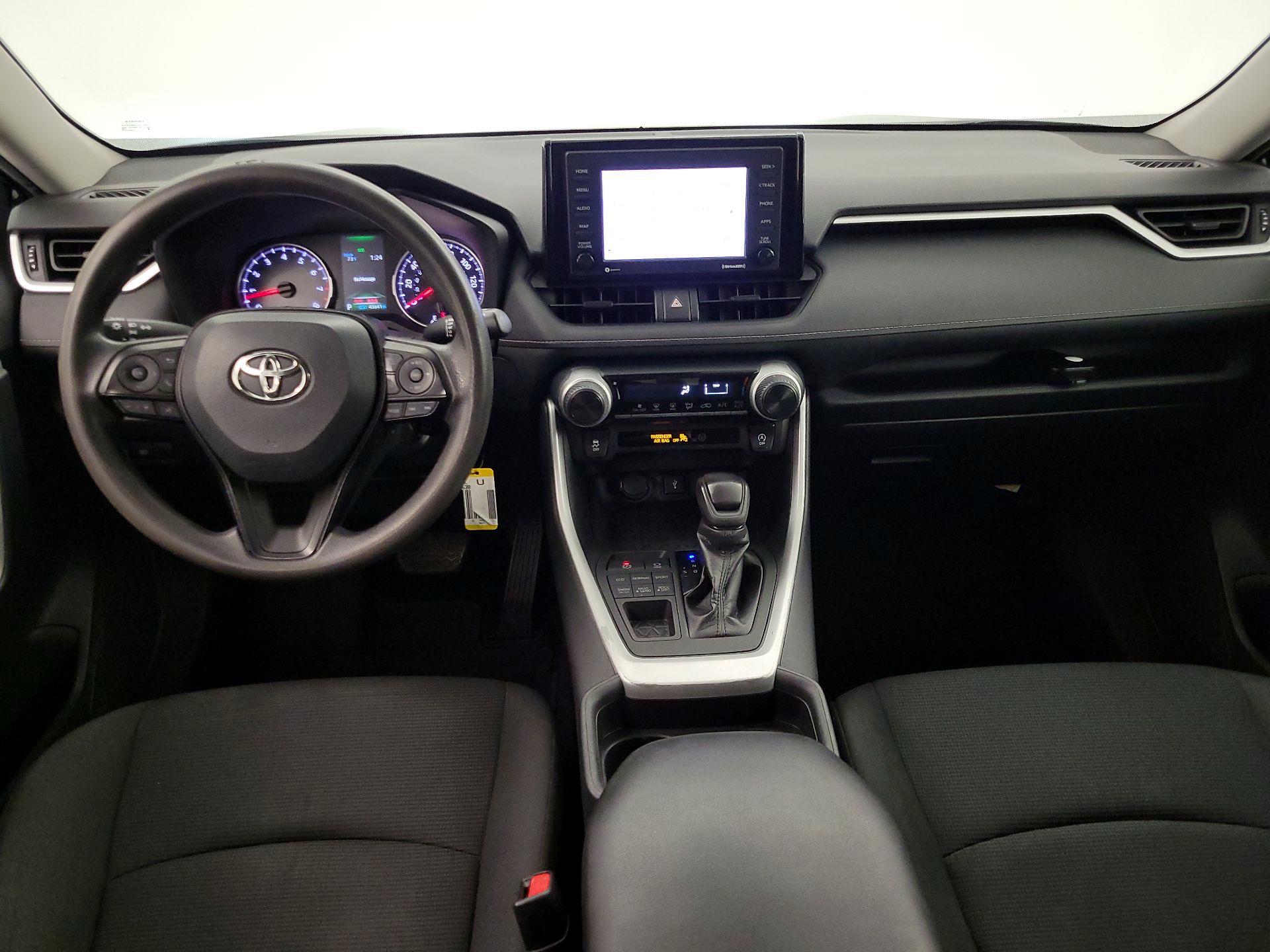 Thumbnail: 2021 Toyota RAV4 - 9